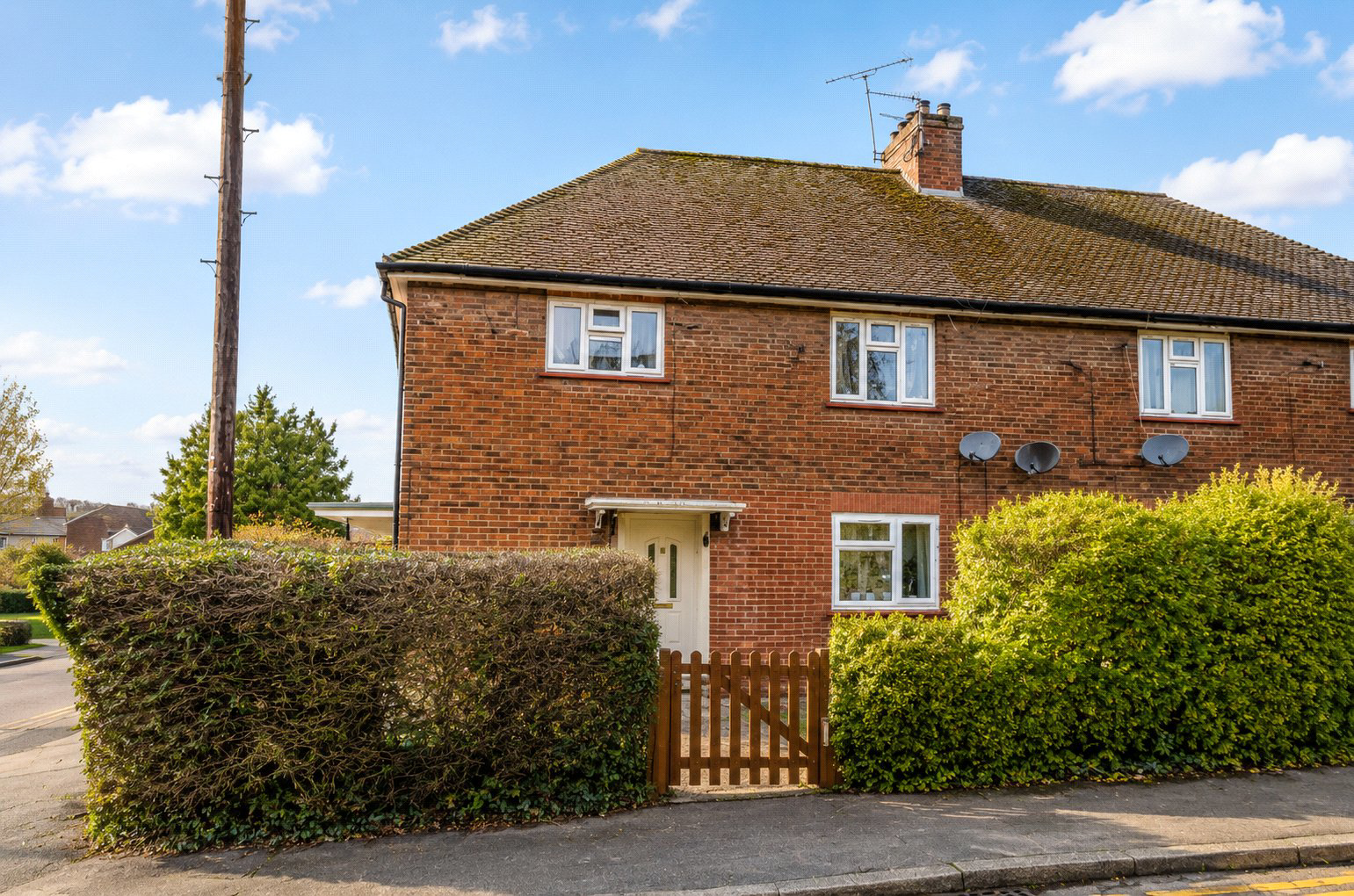 Foxburrows Avenue, Guildford, Surrey, GU2