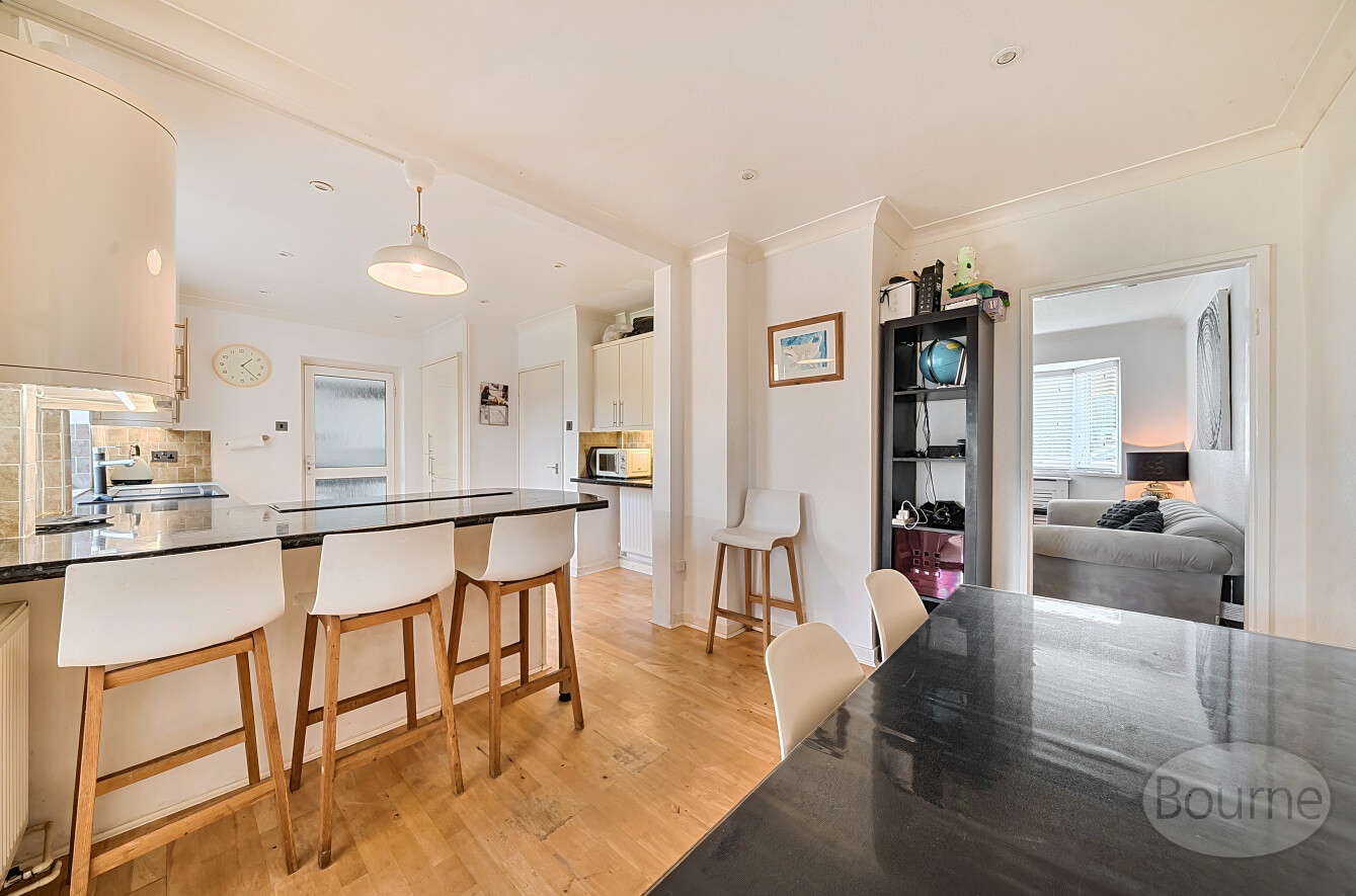 Glendale Drive, Guildford, Surrey, GU4, photo 14
