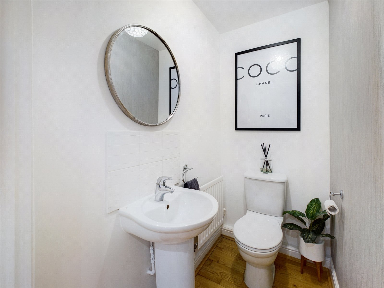 Hopkin Close, Guildford, Surrey, GU2, photo 6