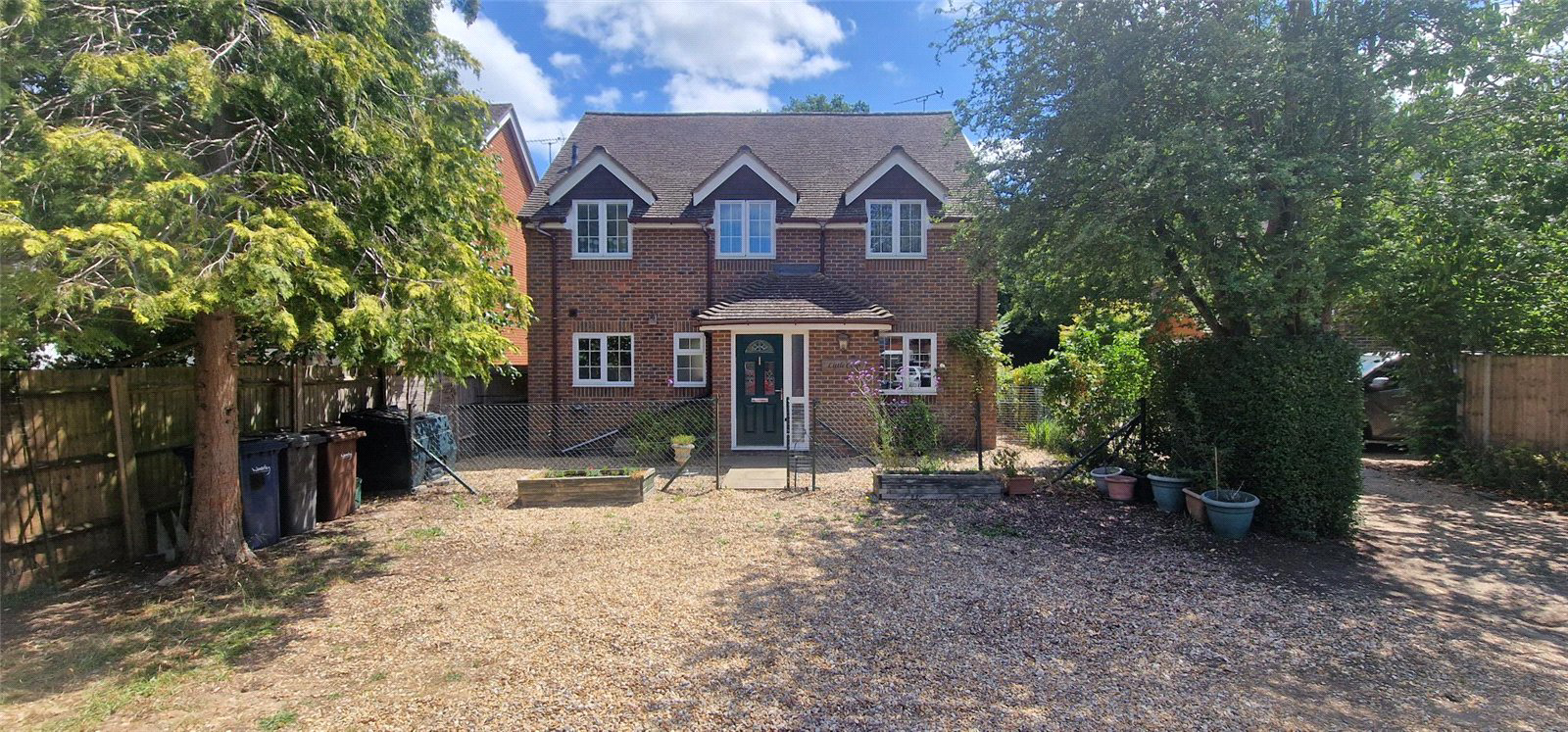 The Hatches, Farnham, Surrey, GU9