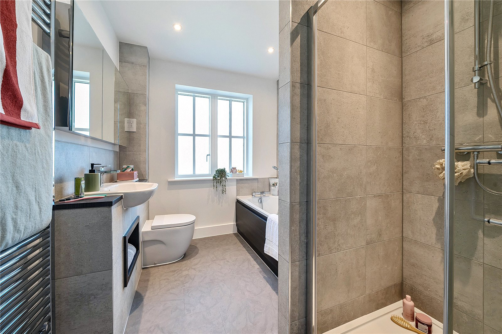 Old Portsmouth Road, Artington, Guildford, Surrey, GU3, photo 16
