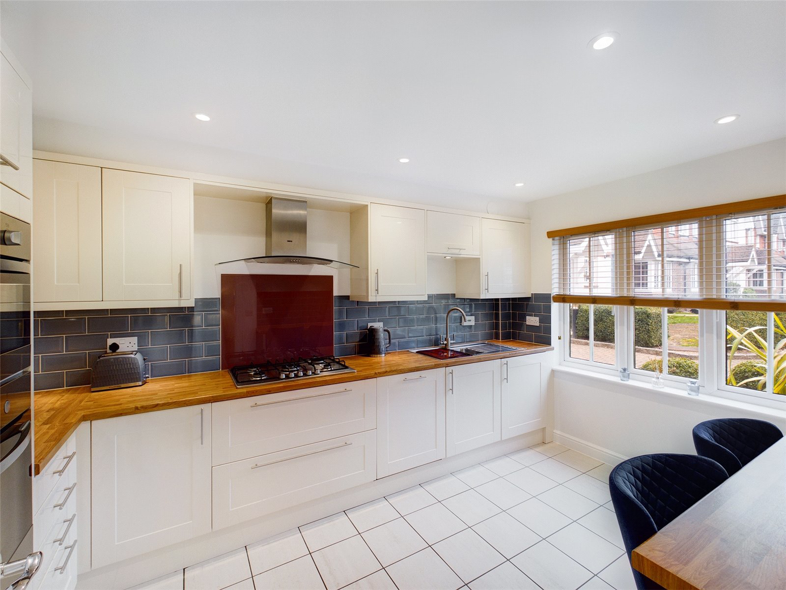 Hopkin Close, Guildford, Surrey, GU2, photo 3