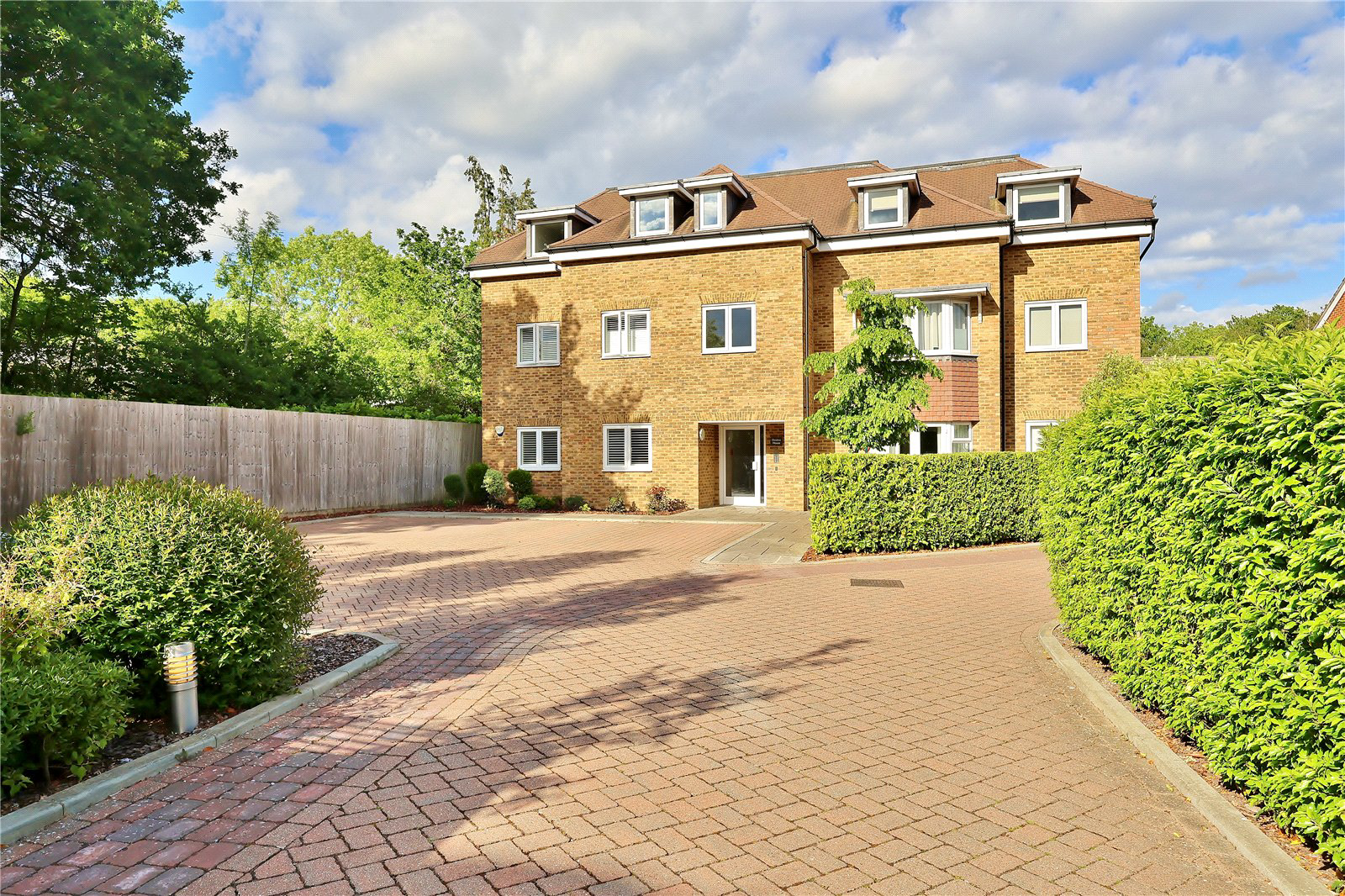 Onslow Place, Bisley, Woking, Surrey, GU24, photo 3