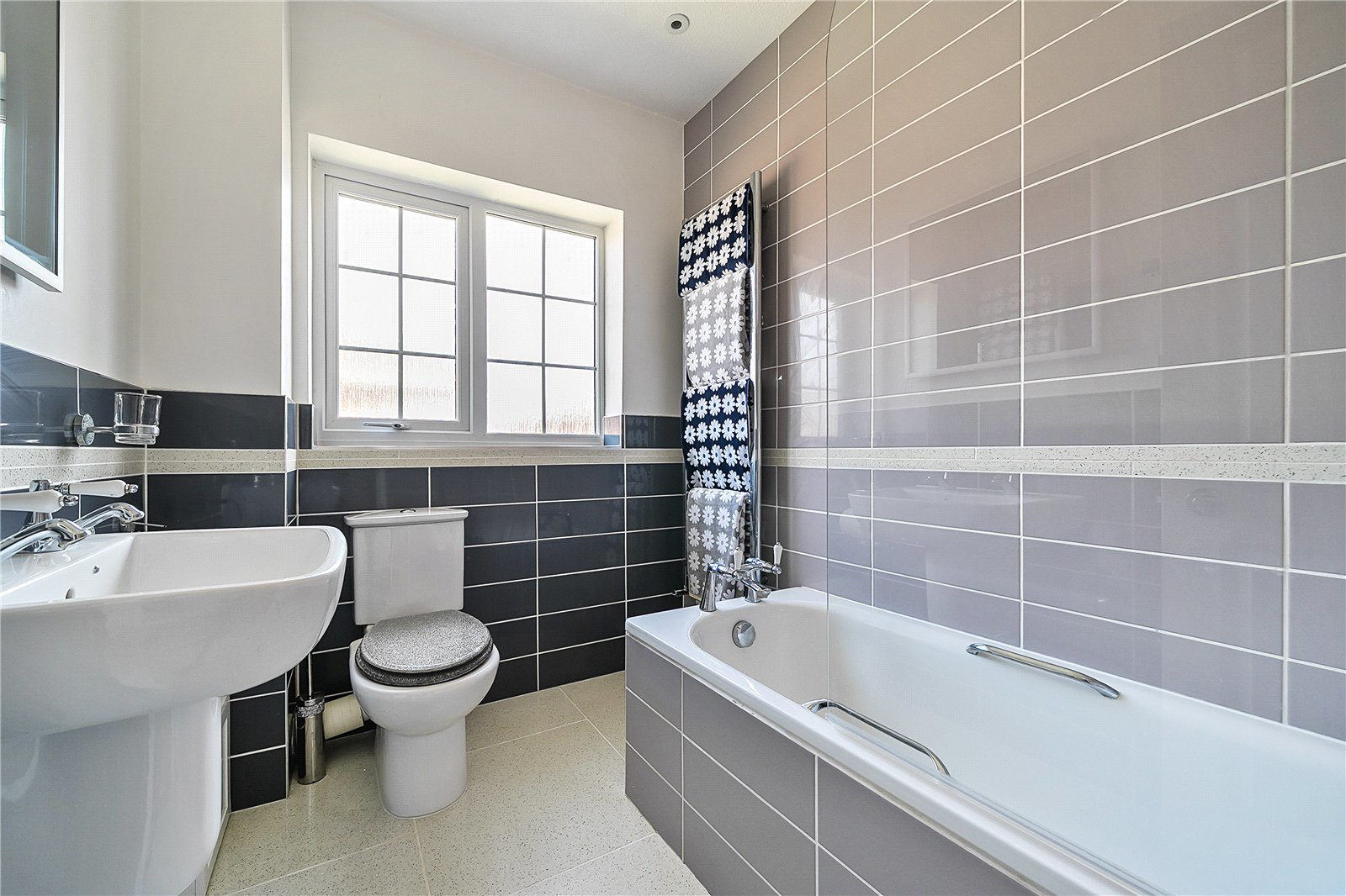 Arethusa Way, Bisley, Woking, Surrey, GU24, photo 9