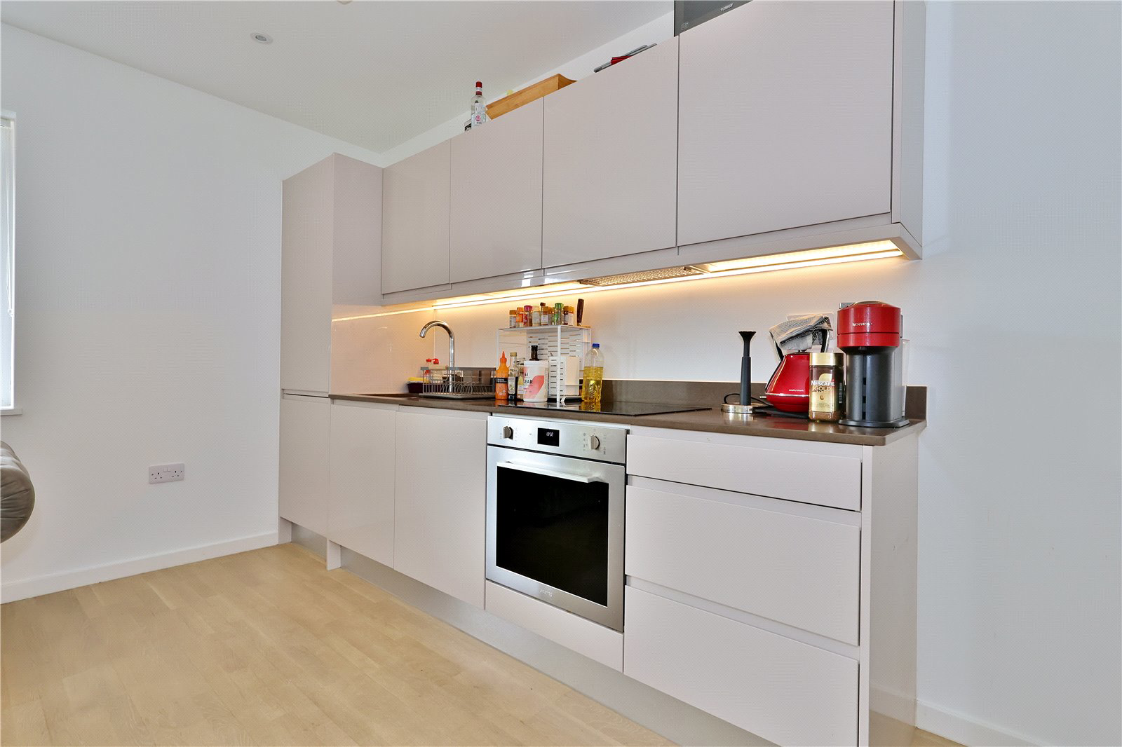 River Court, Sheerwater, Woking, Surrey, GU21, photo 4
