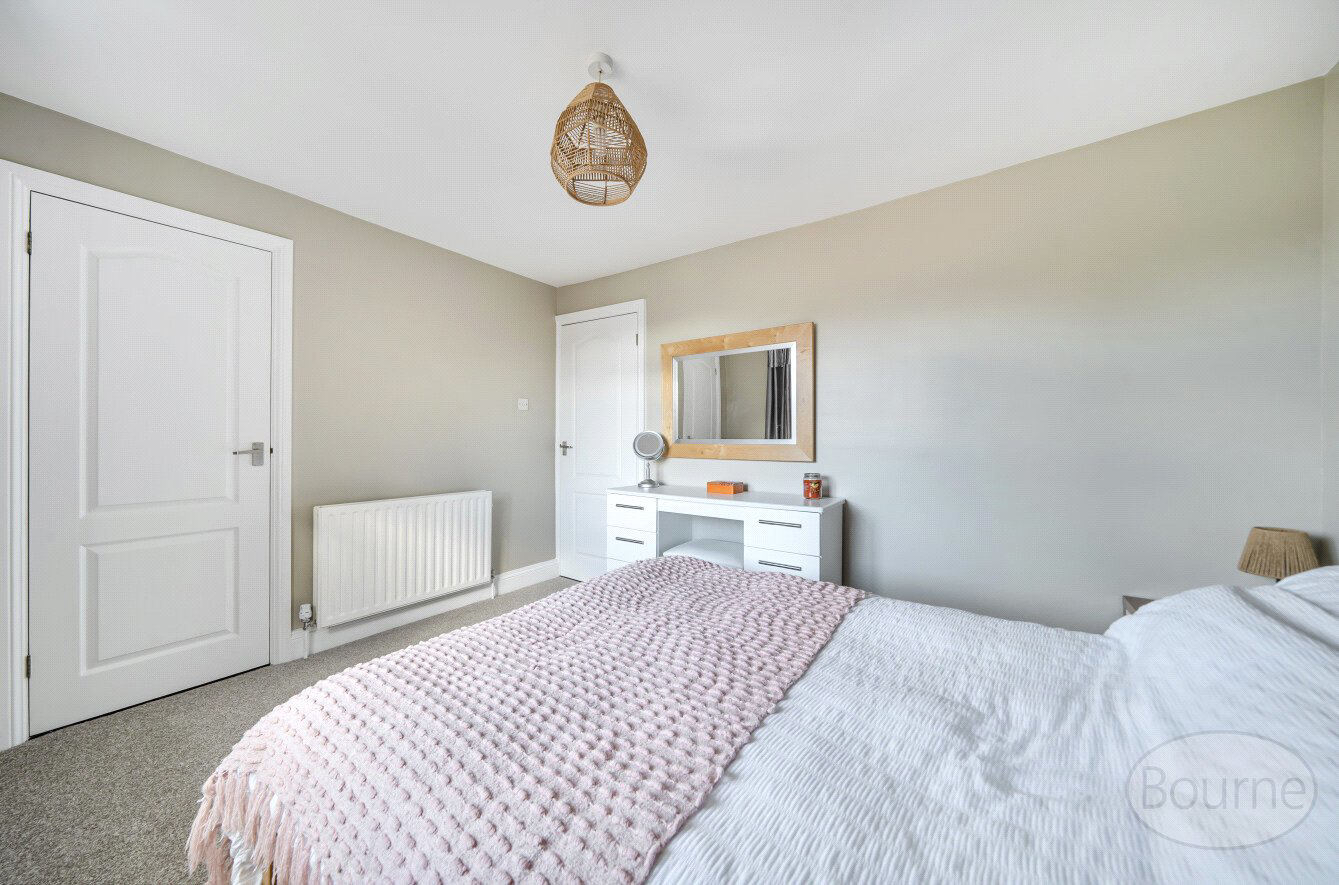 South Lane, Clanfield, Waterlooville, Hampshire, PO8, photo 18