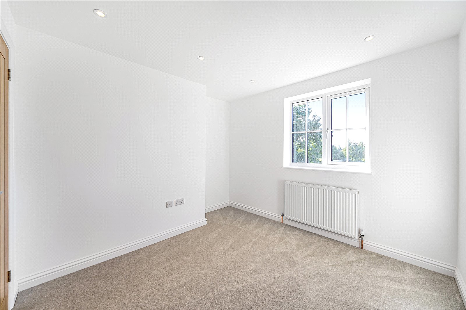 Old Dairy Close, Normandy, Guildford, Surrey, GU3, photo 6