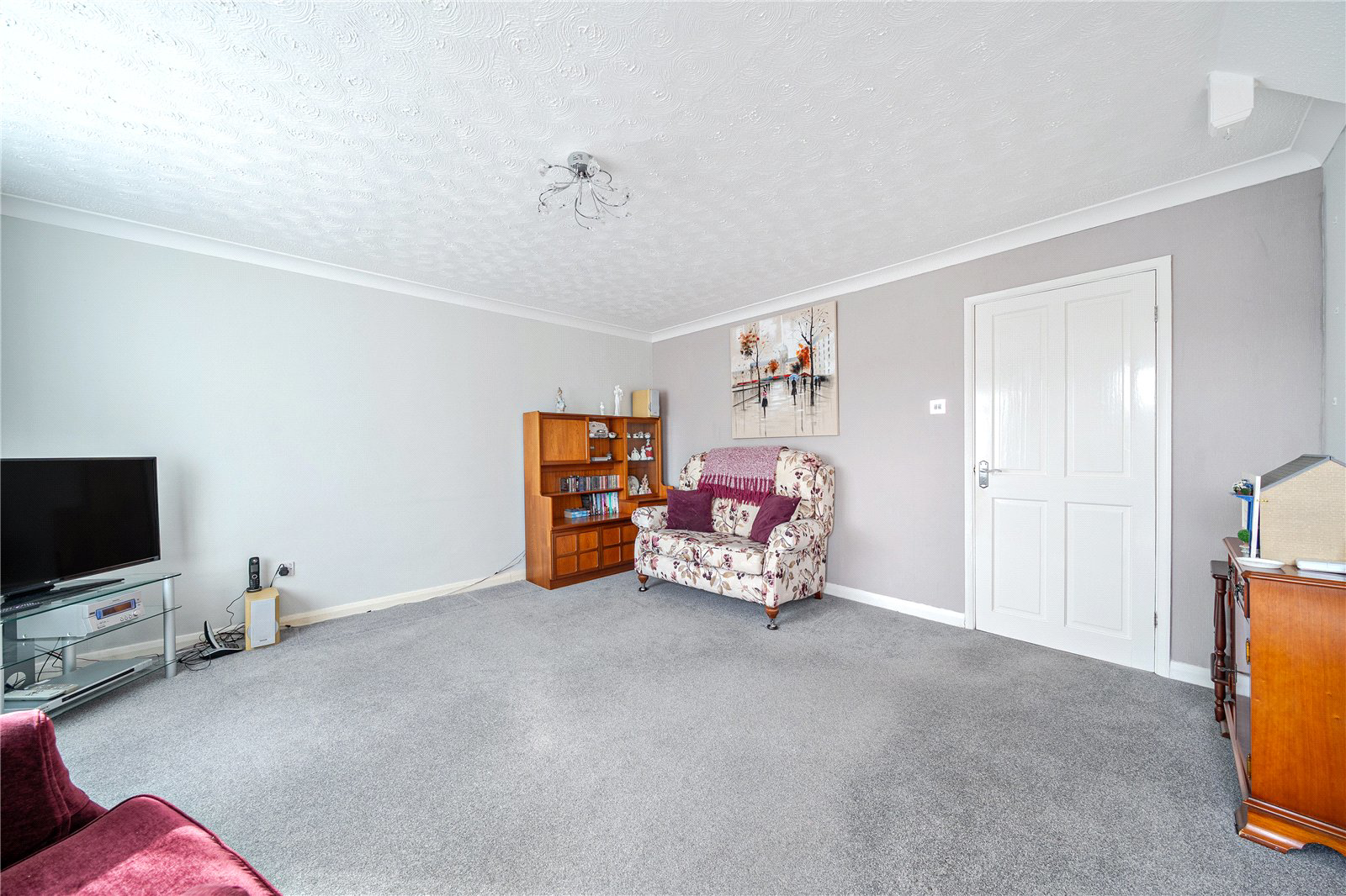 Lower Guildford Road, Knaphill, Woking, Surrey, GU21, photo 3