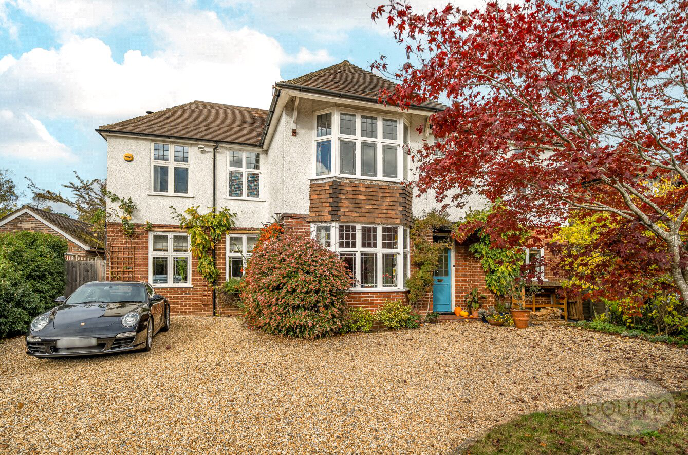 Broomleaf Road, Farnham, Surrey, GU9