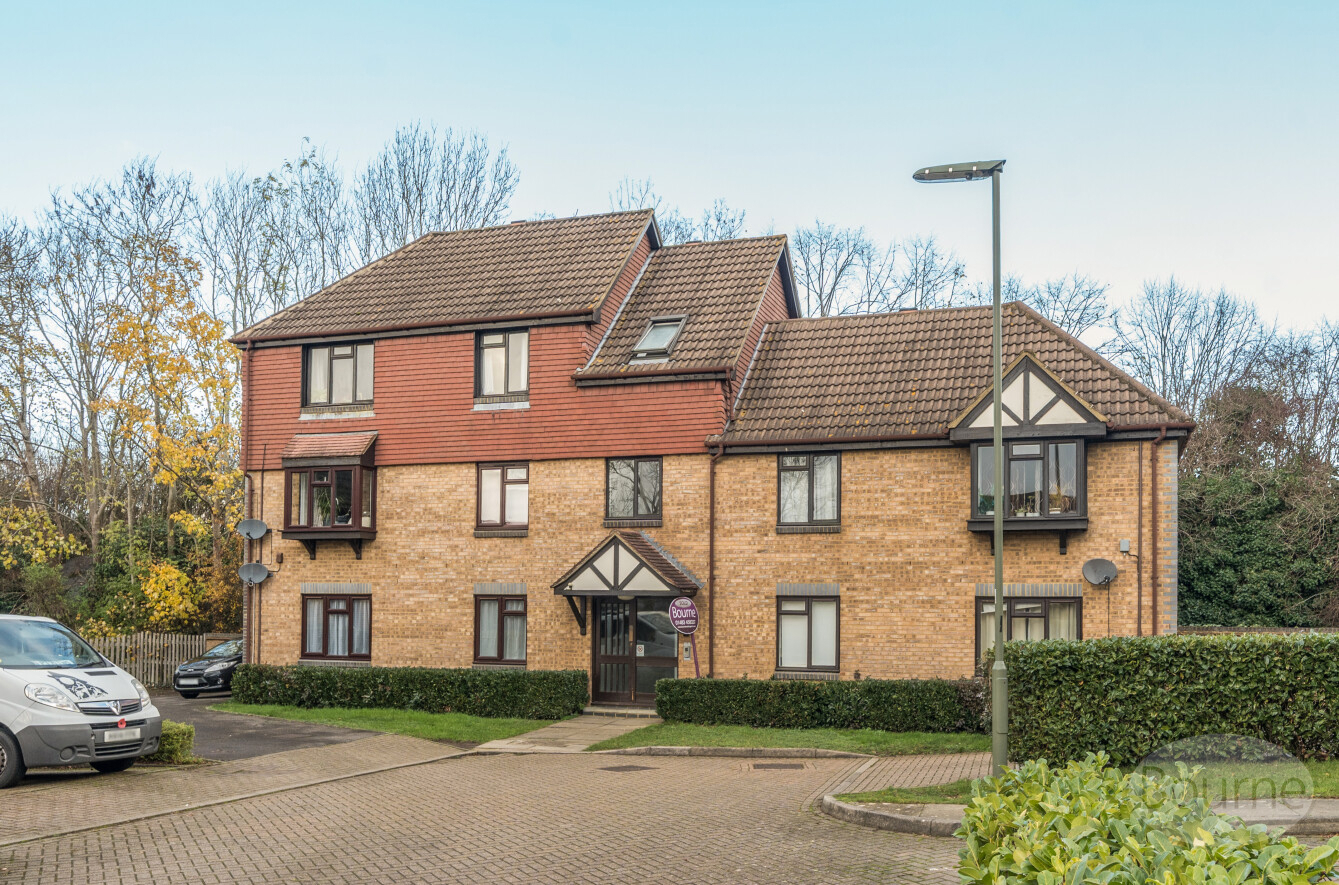 Dairymans Walk, Guildford, Surrey, GU4