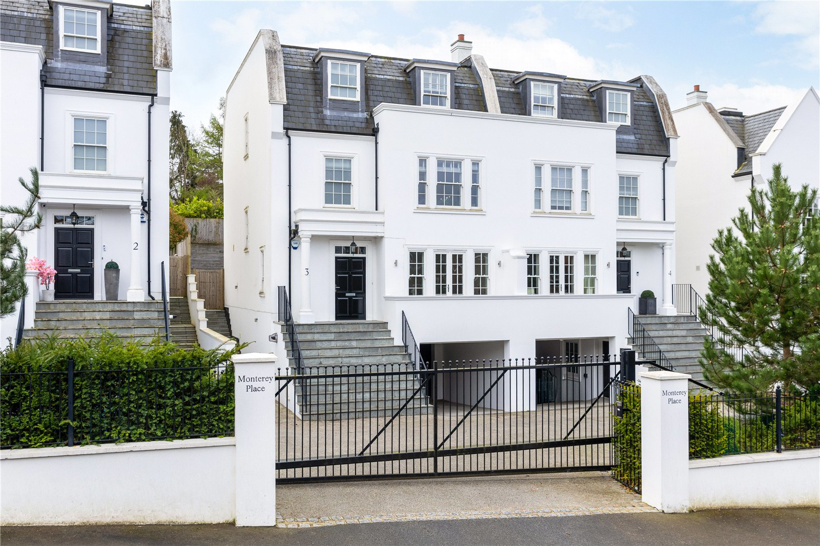 Oakshade Road, Oxshott, Leatherhead, Surrey, KT22