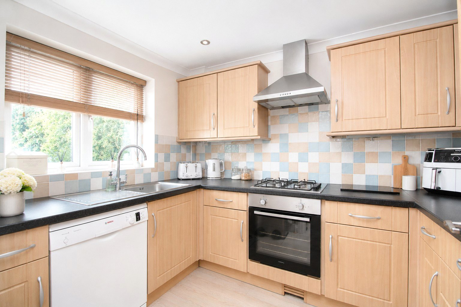 Lelant Drive, Four Marks, Alton, Hampshire, GU34, photo 3