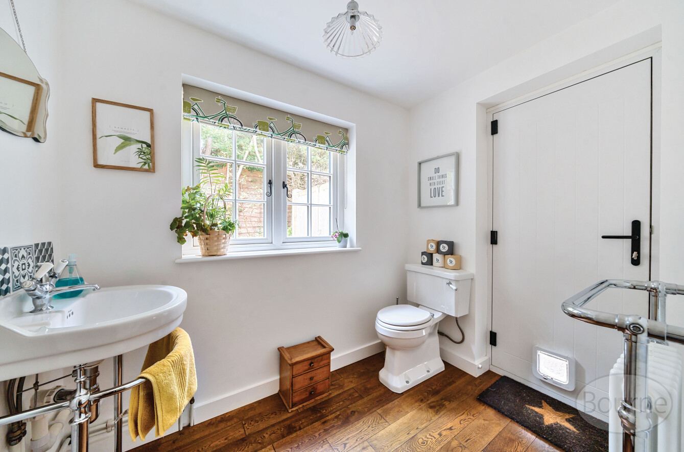 Littleworth Road, The Sands, Farnham, Surrey, GU10, photo 17