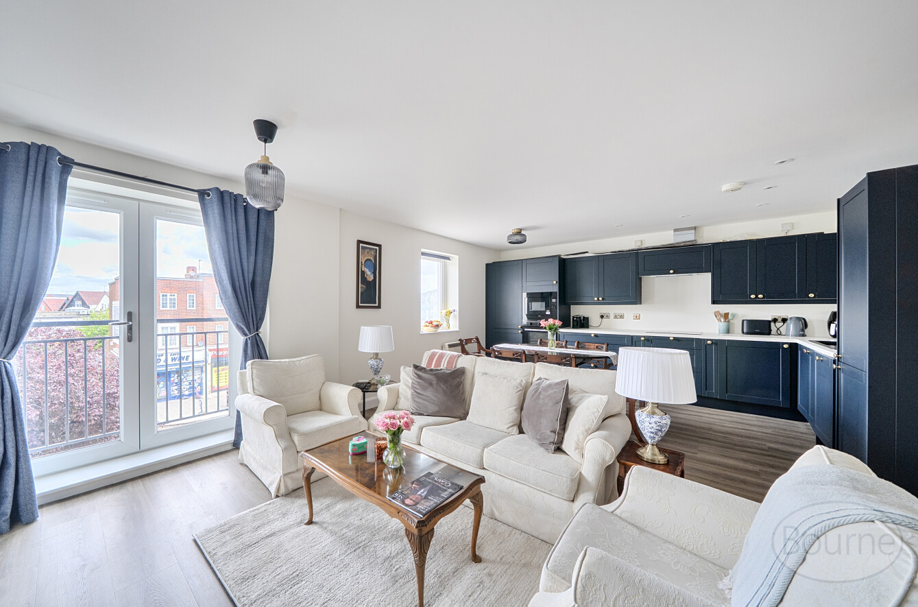 New Zealand Avenue, Walton-On-Thames, Surrey, KT12, photo 2