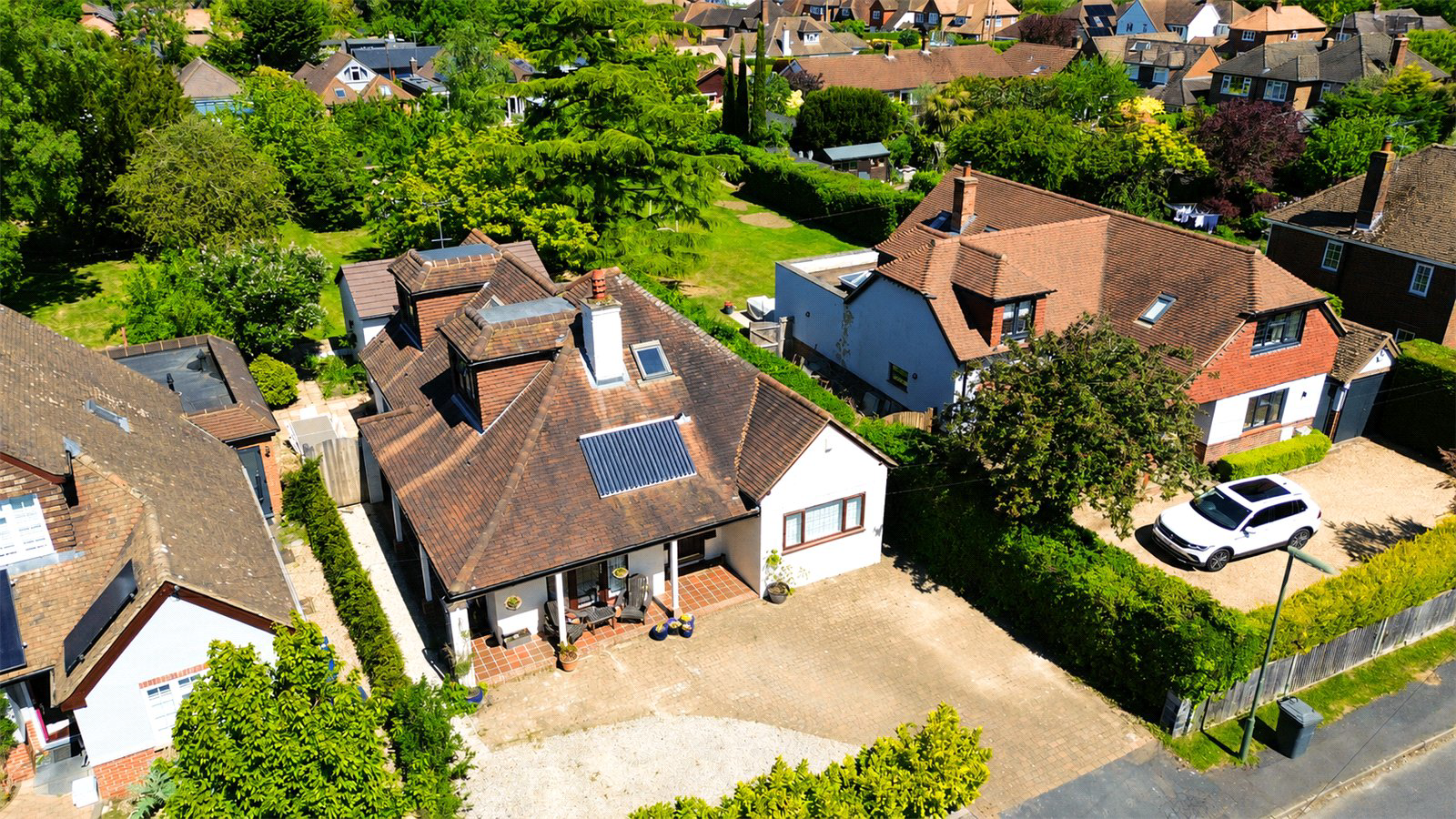 Shortheath Crest, Farnham, Surrey, GU9