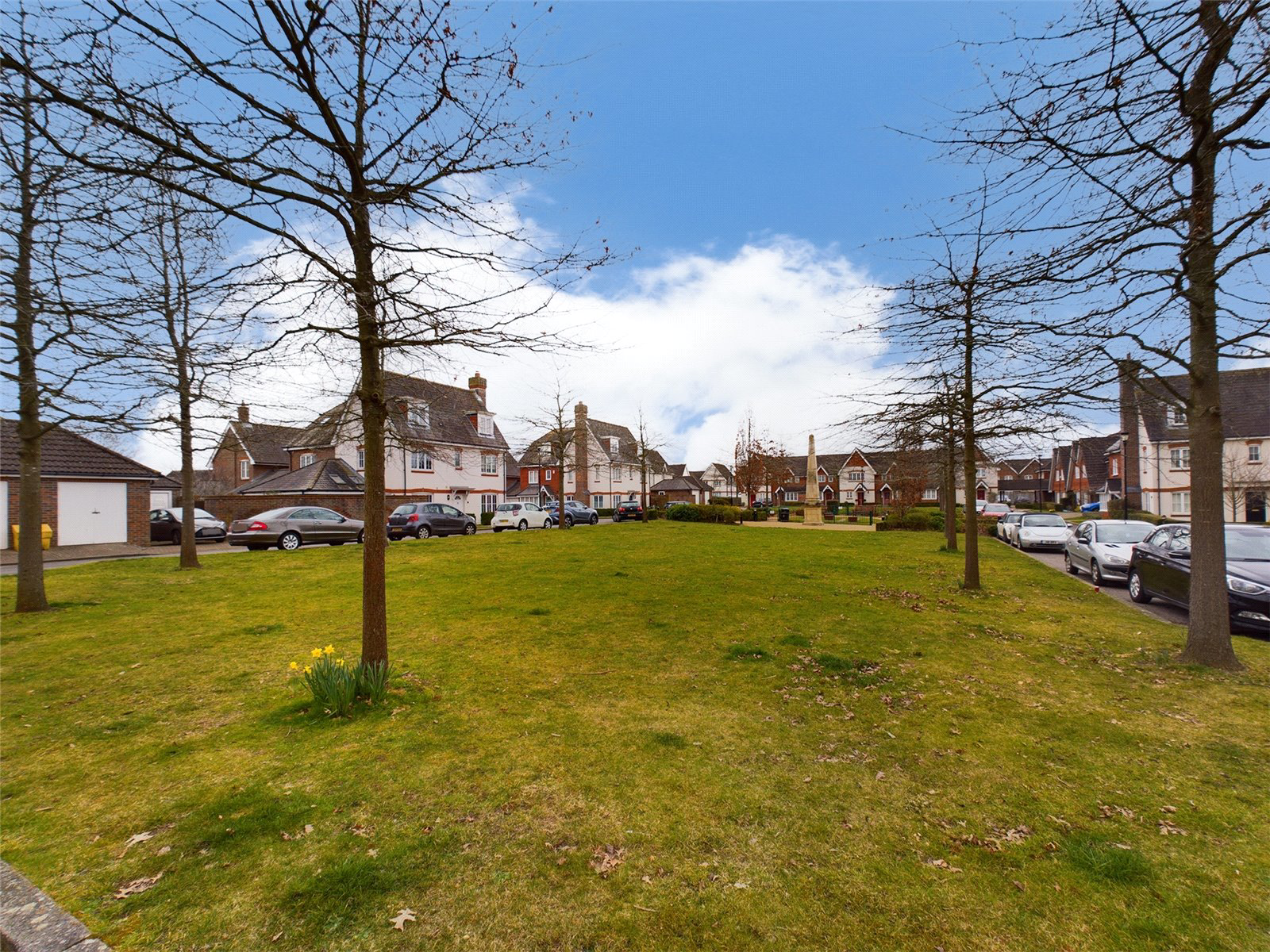 Hopkin Close, Guildford, Surrey, GU2, photo 2