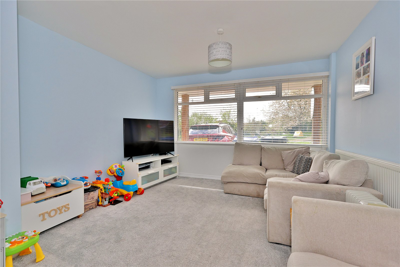 Waterers Rise, Knaphill, Woking, Surrey, GU21, photo 2