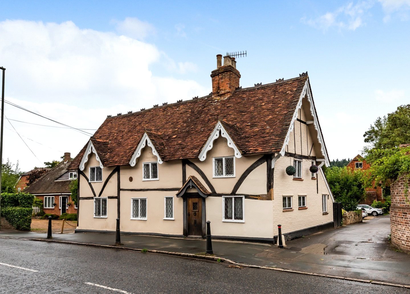 The Street, Shalford, Guildford, Surrey, GU4