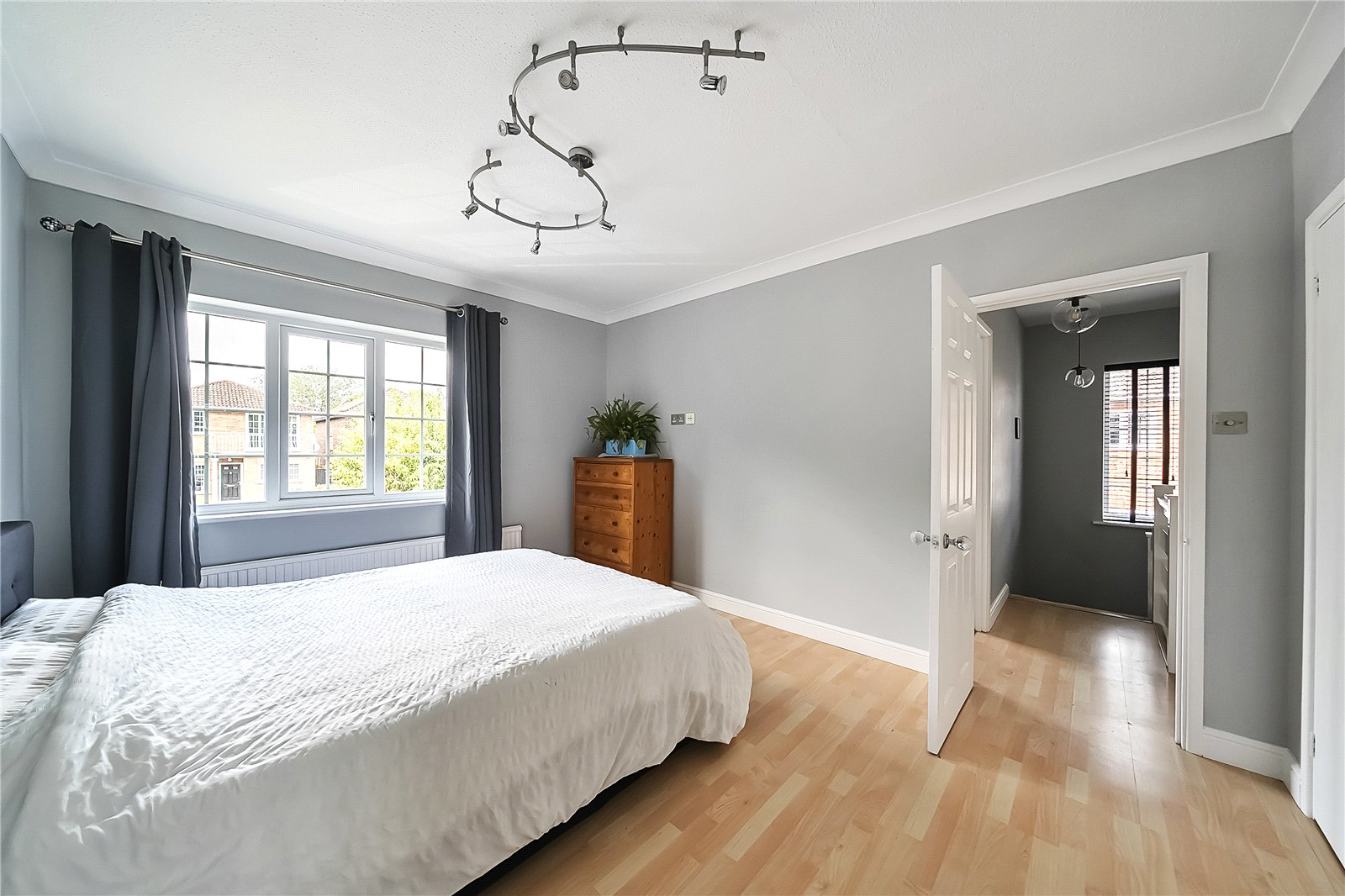 Arethusa Way, Bisley, Woking, Surrey, GU24, photo 7