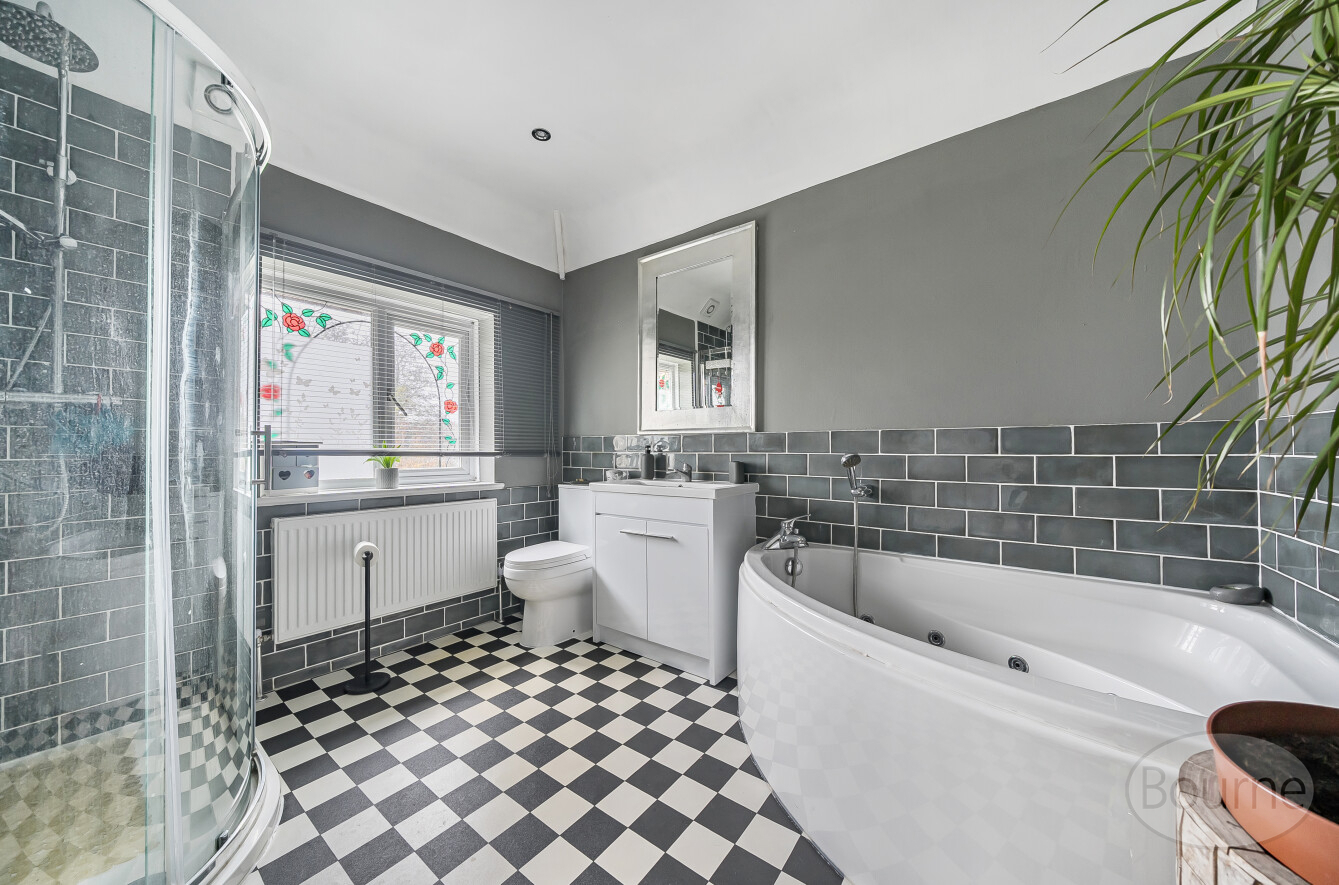 Frog Grove Lane, Wood Street Village, Guildford, Surrey, GU3, photo 11