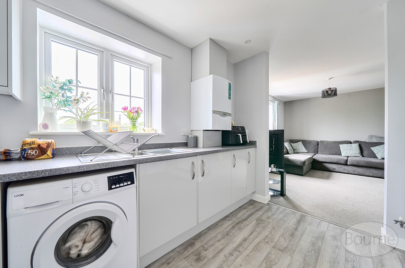Halifax Close, Guildford, Surrey, GU3, photo 15