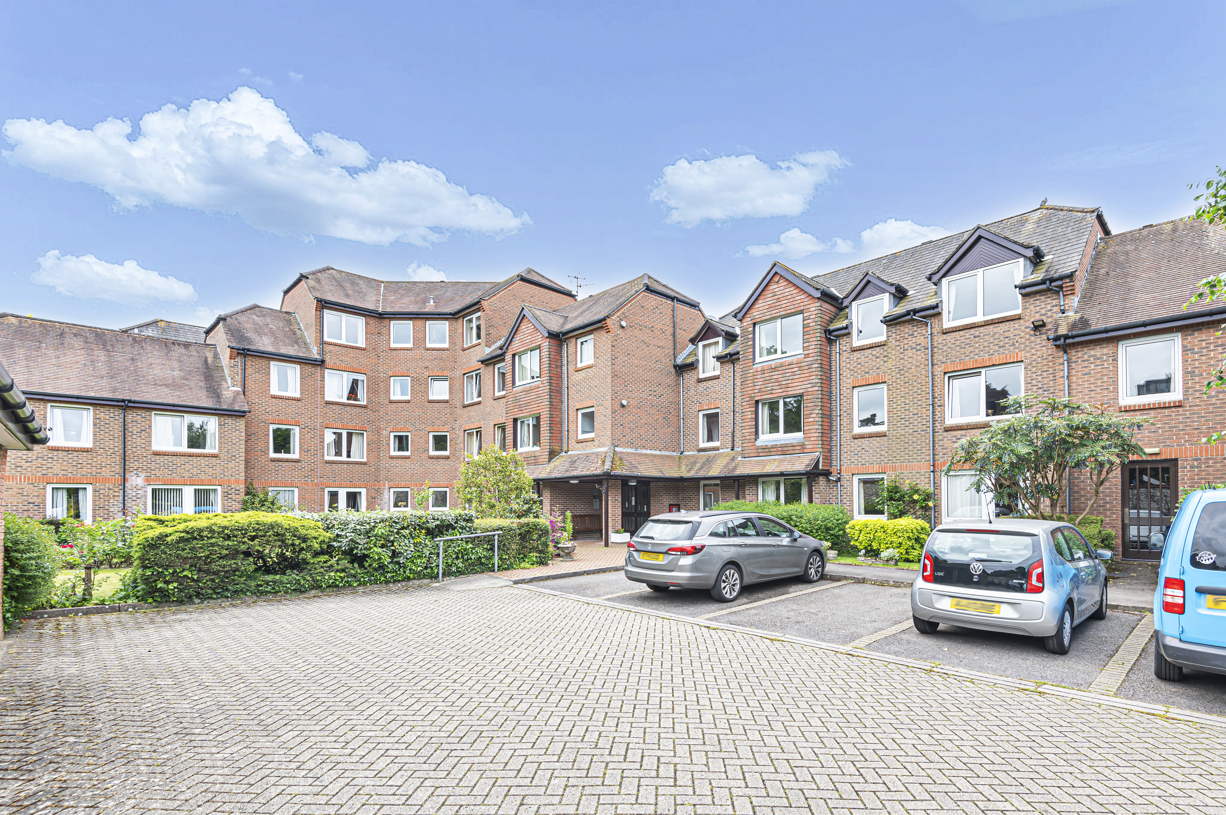 Denehyrst Court, York Road, Guildford, Surrey, GU1