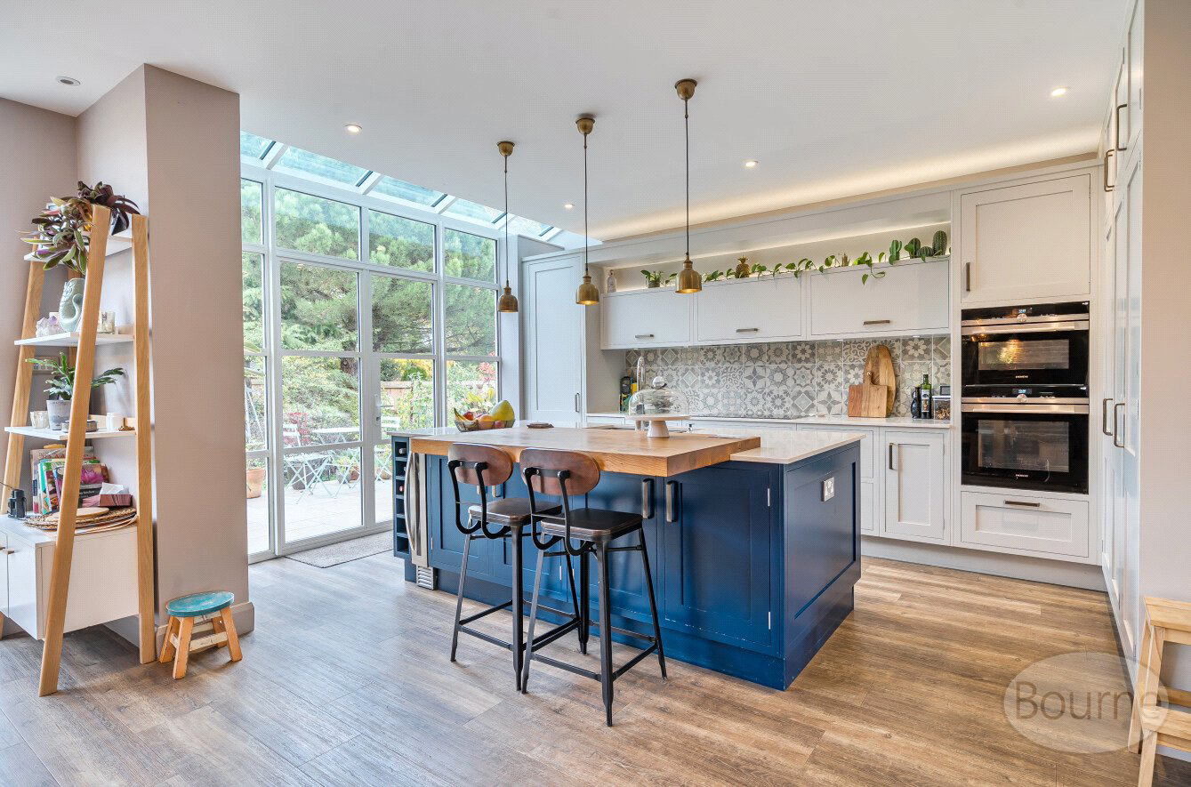 Broomleaf Road, Farnham, Surrey, GU9, photo 2