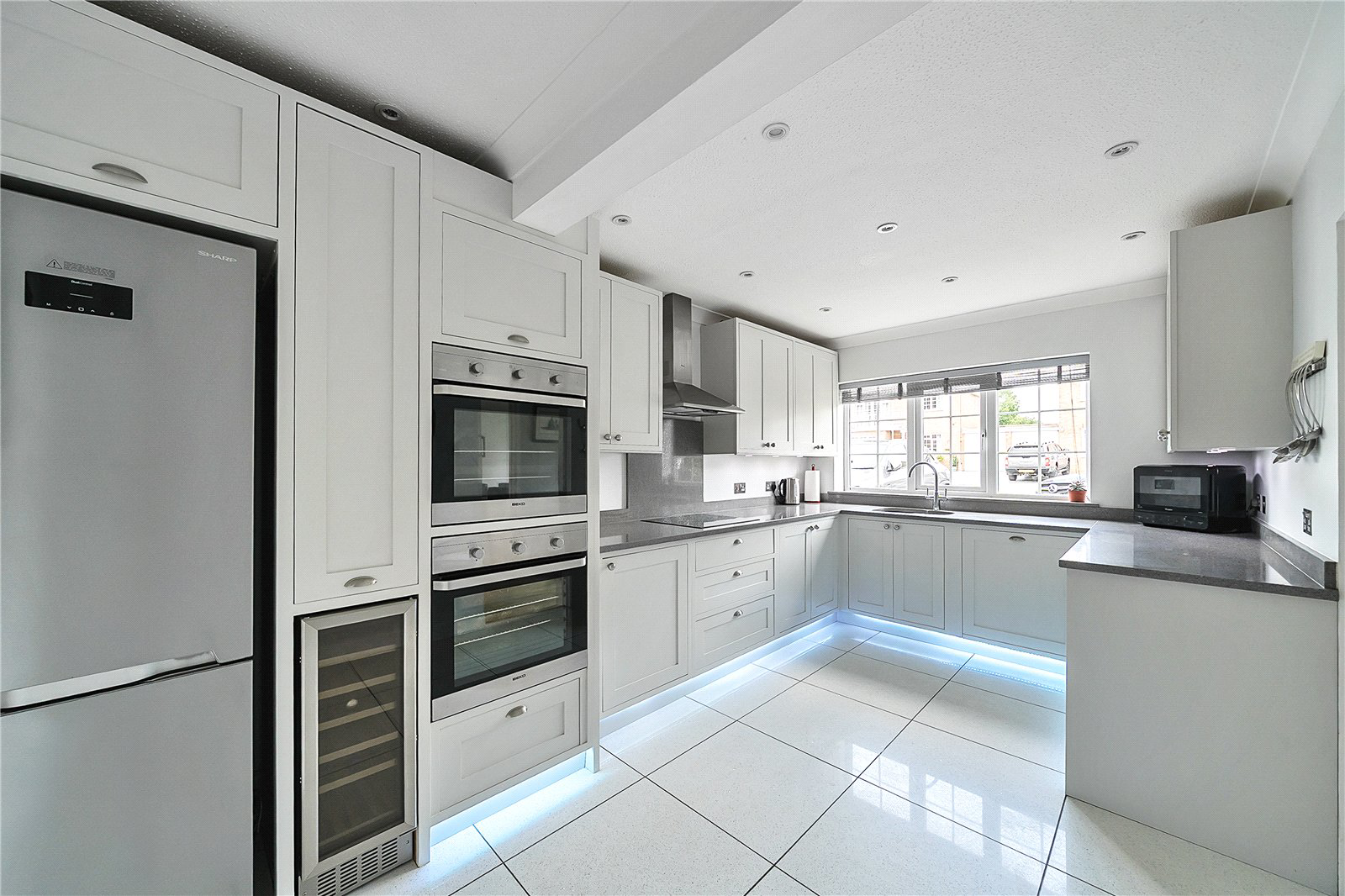 Arethusa Way, Bisley, Woking, Surrey, GU24, photo 2