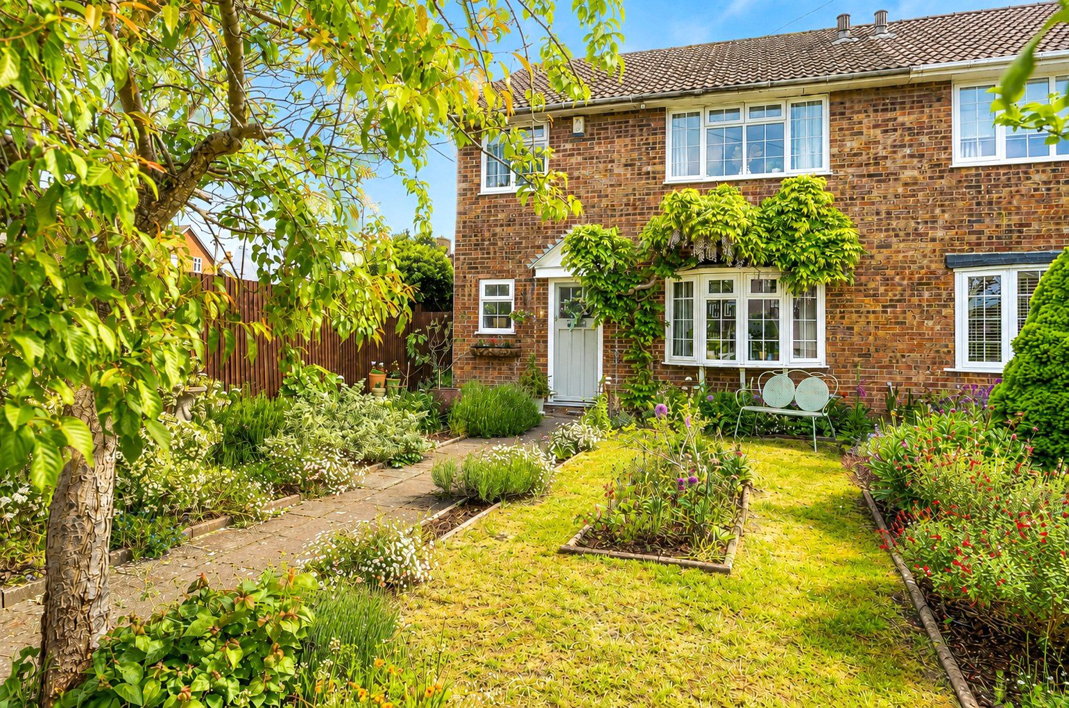 Grange Road, Tongham, Farnham, Surrey, GU10