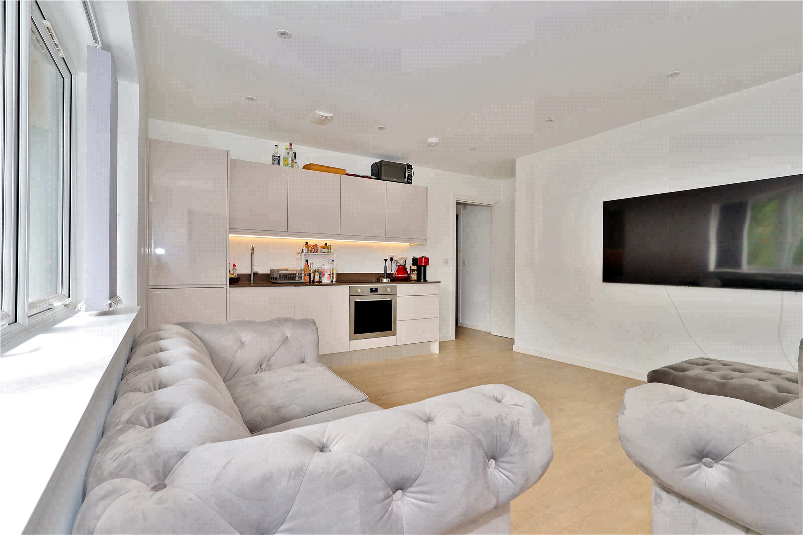 River Court, Sheerwater, Woking, Surrey, GU21, photo 6