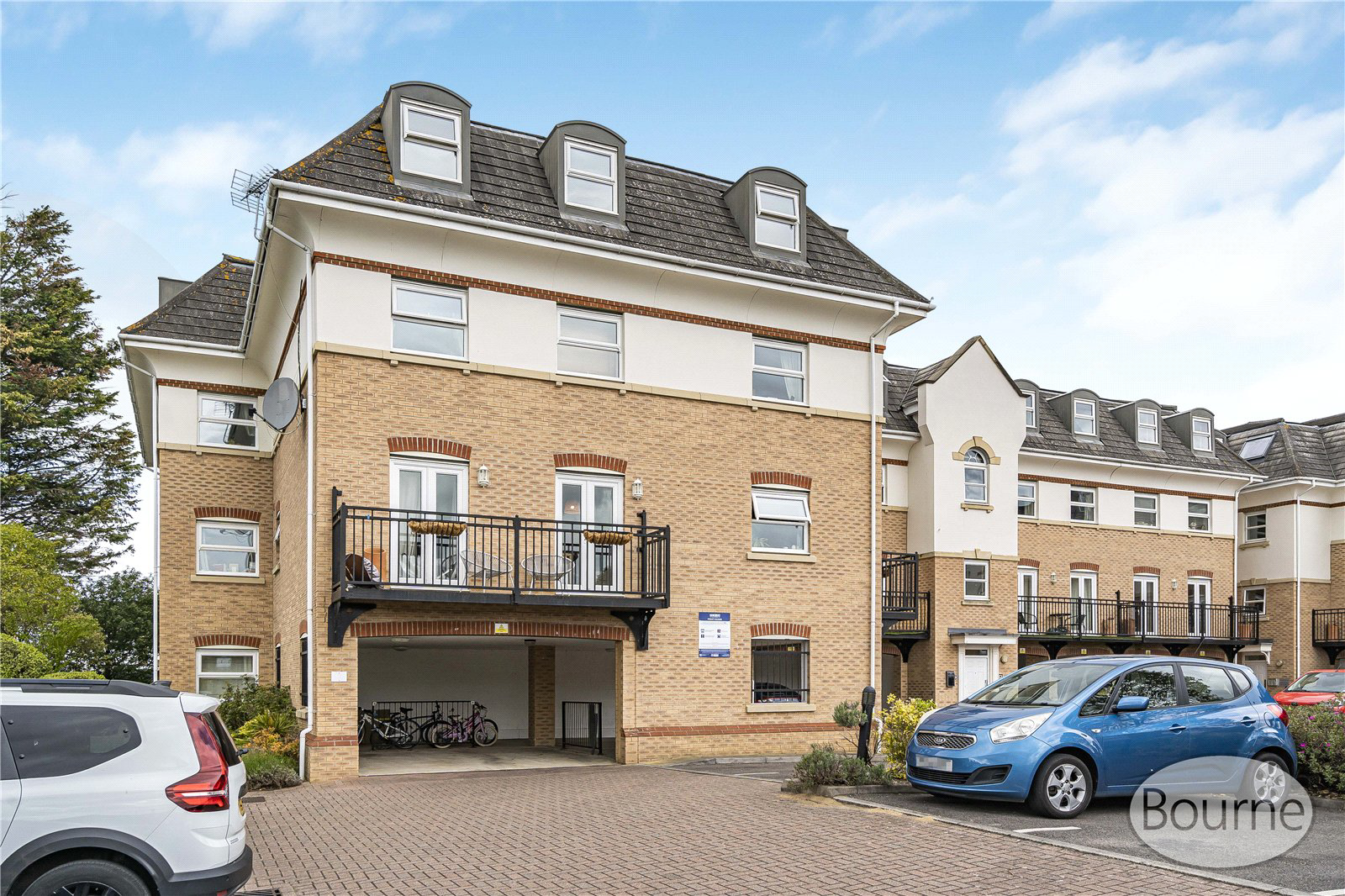 Hipley Street, Old Woking, Woking, Surrey, GU22