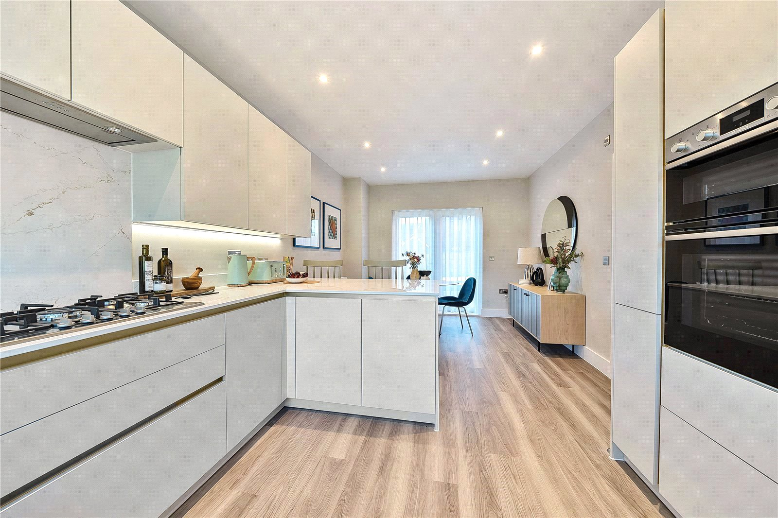 Old Portsmouth Road, Artington, Guildford, Surrey, GU3, photo 5