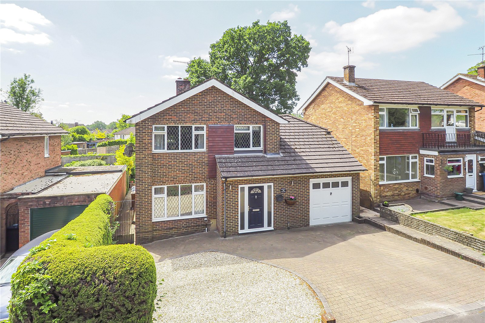 Woodbourne, Farnham, Surrey, GU9