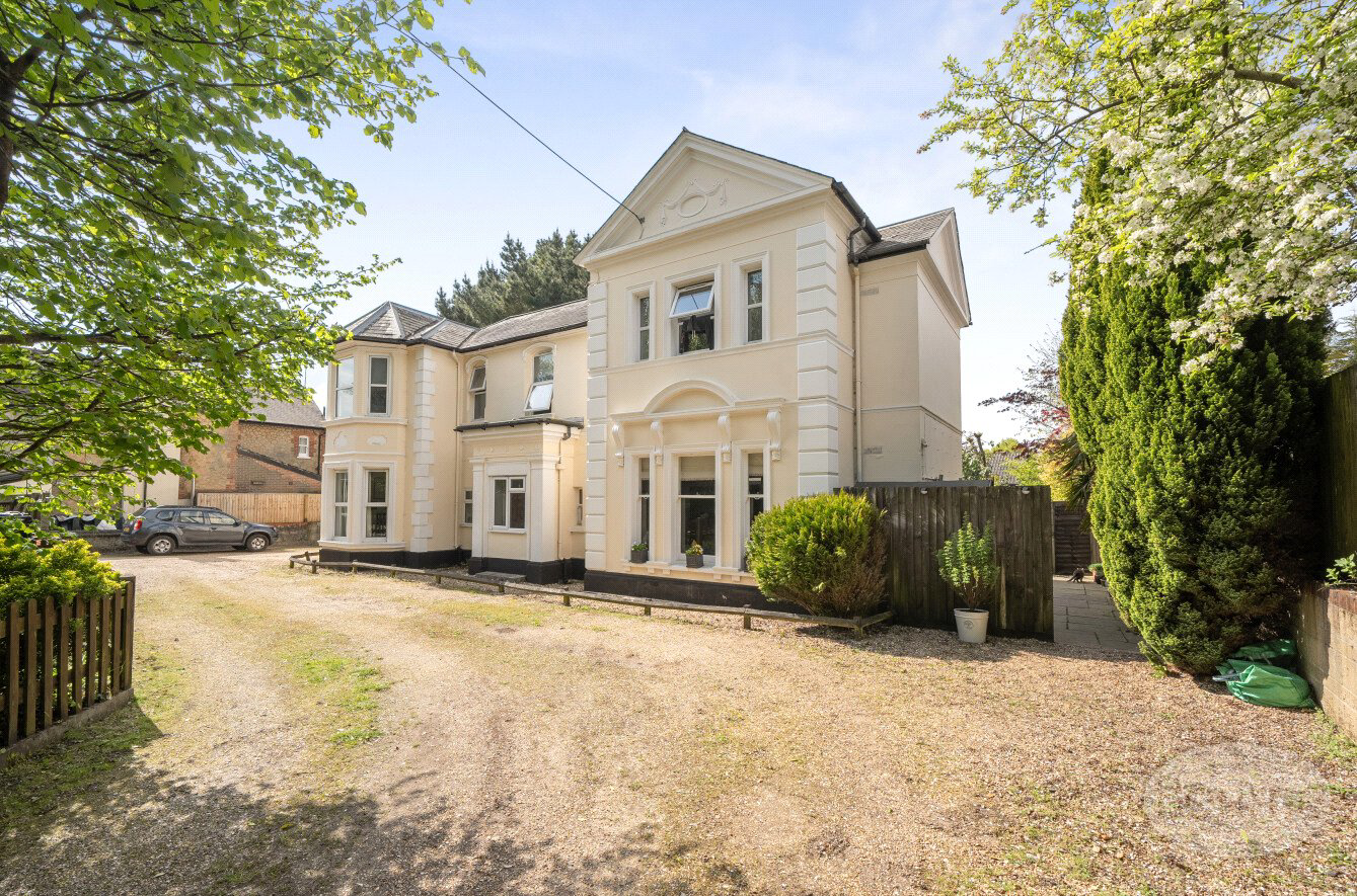 London Road, Hill Brow, Liss, Hampshire, GU33
