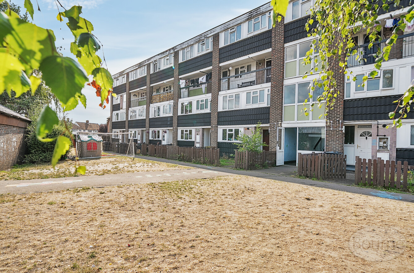 Priors Croft, Old Woking, Woking, Surrey, GU22