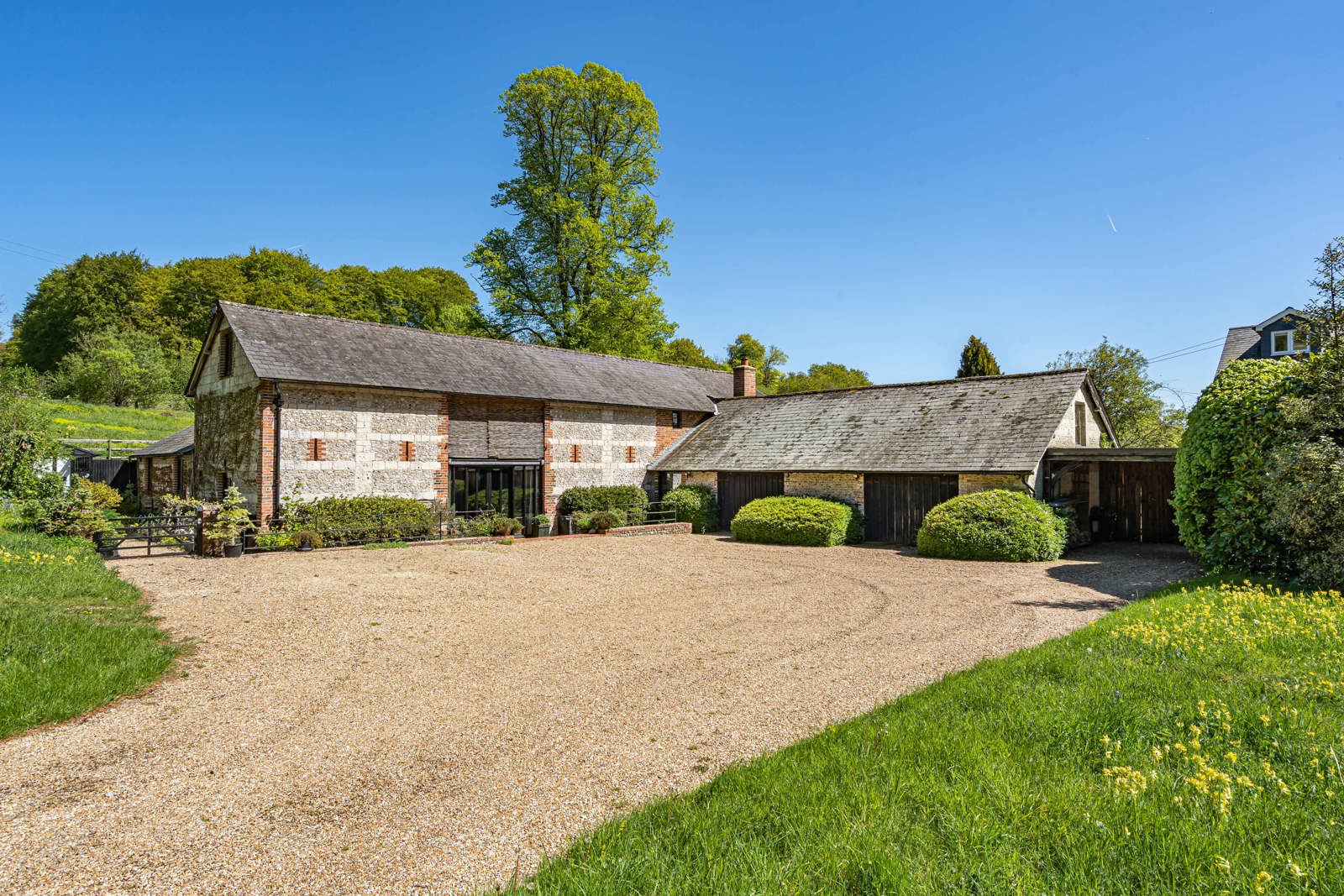 Basingstoke Road, Shalden, Alton, Hampshire, GU34