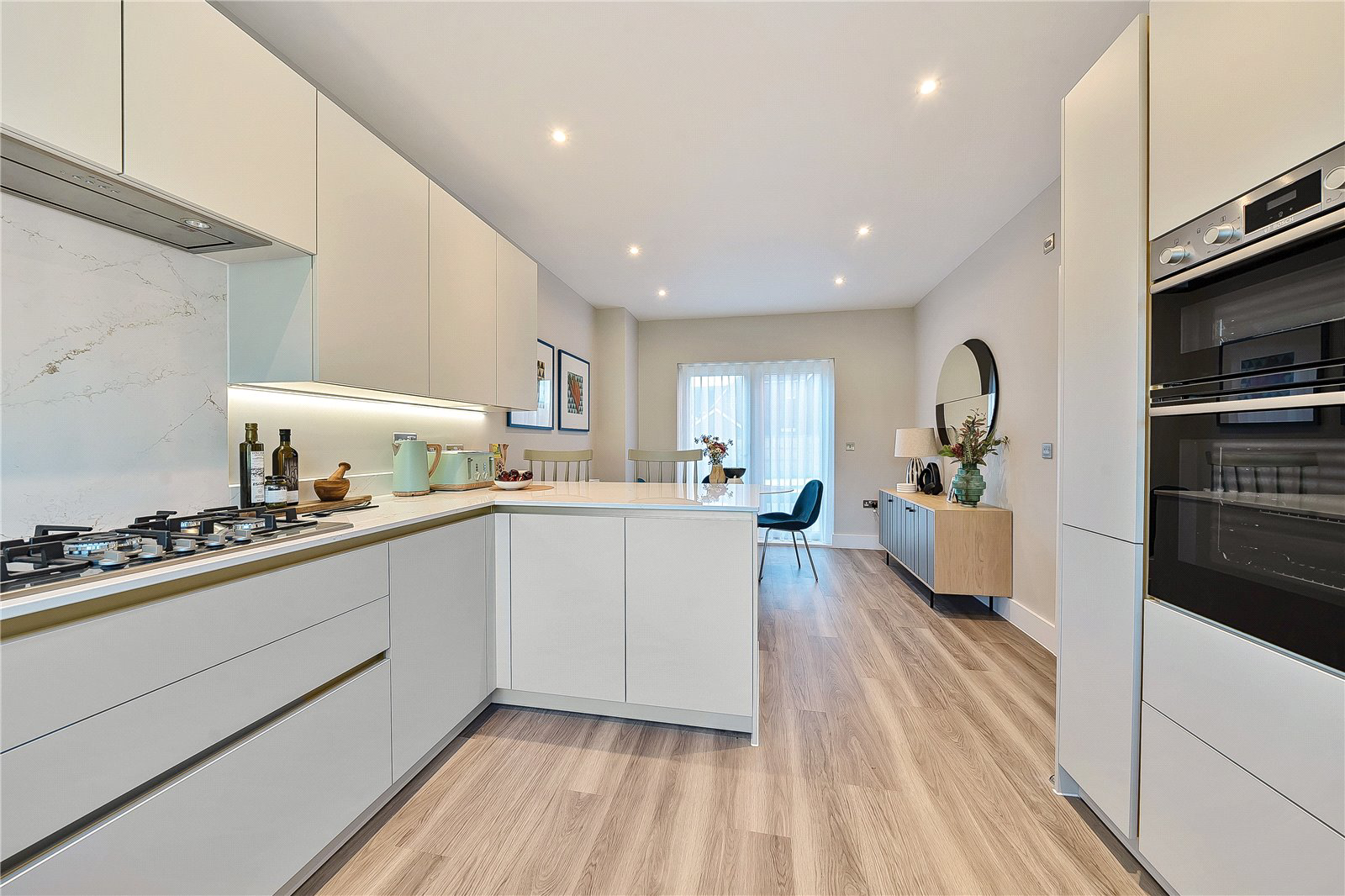 Old Portsmouth Road, Artington, Guildford, Surrey, GU3, photo 5