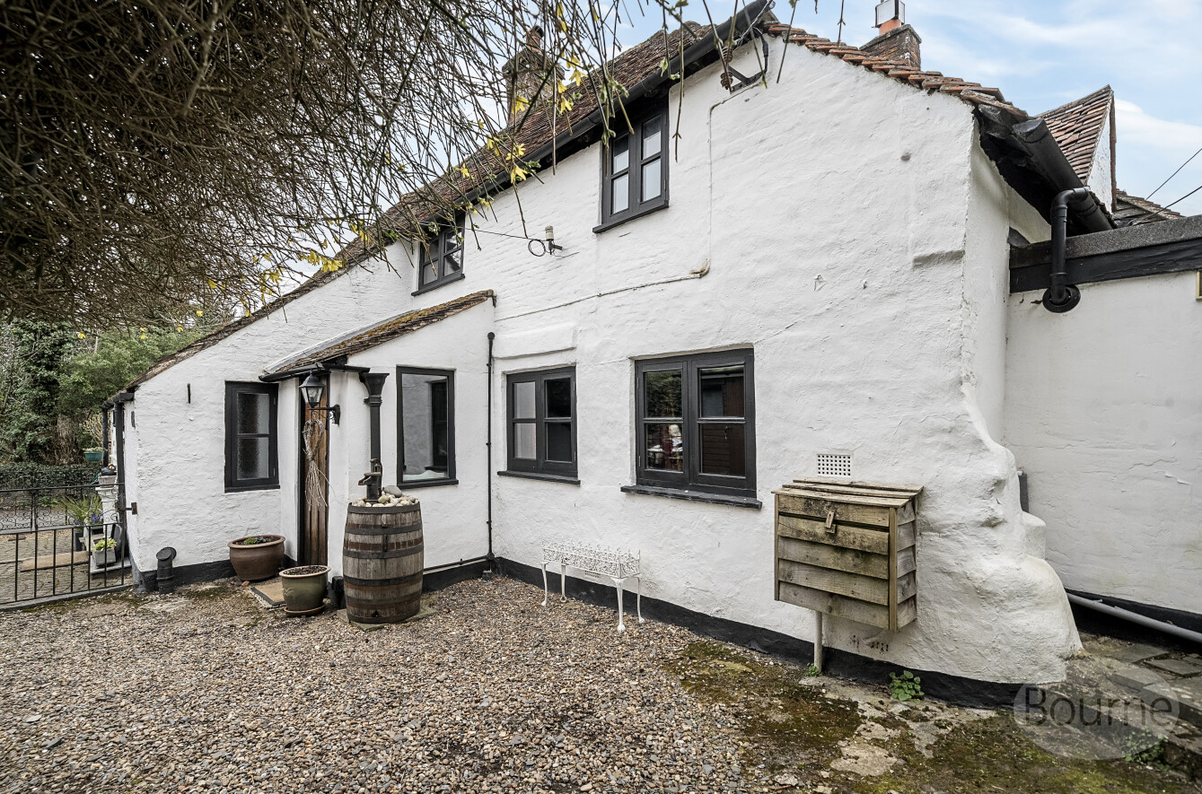 Red Lion Lane, Farnham, Surrey, GU9