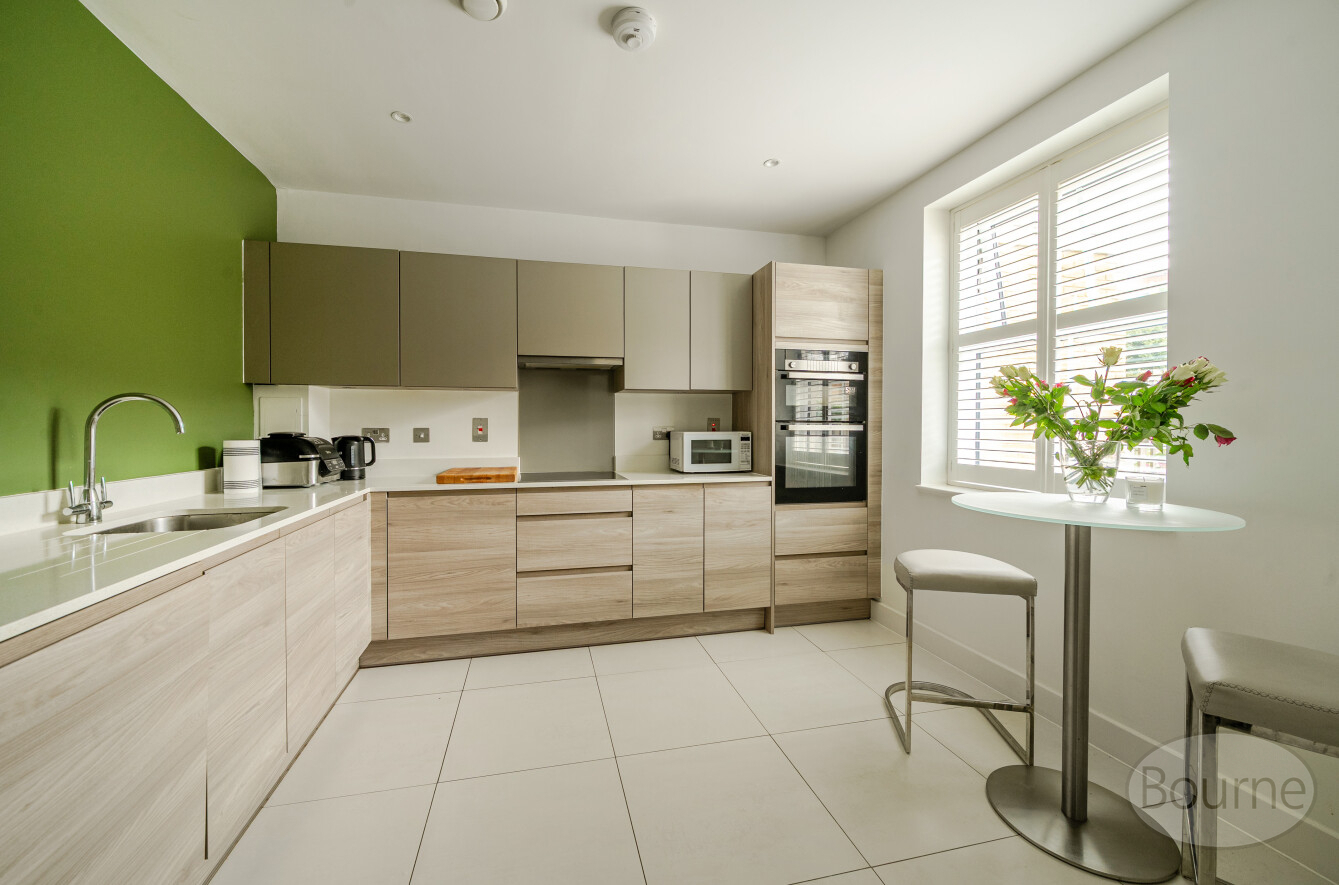 Cottage Walk, Godalming, Surrey, GU7, photo 5