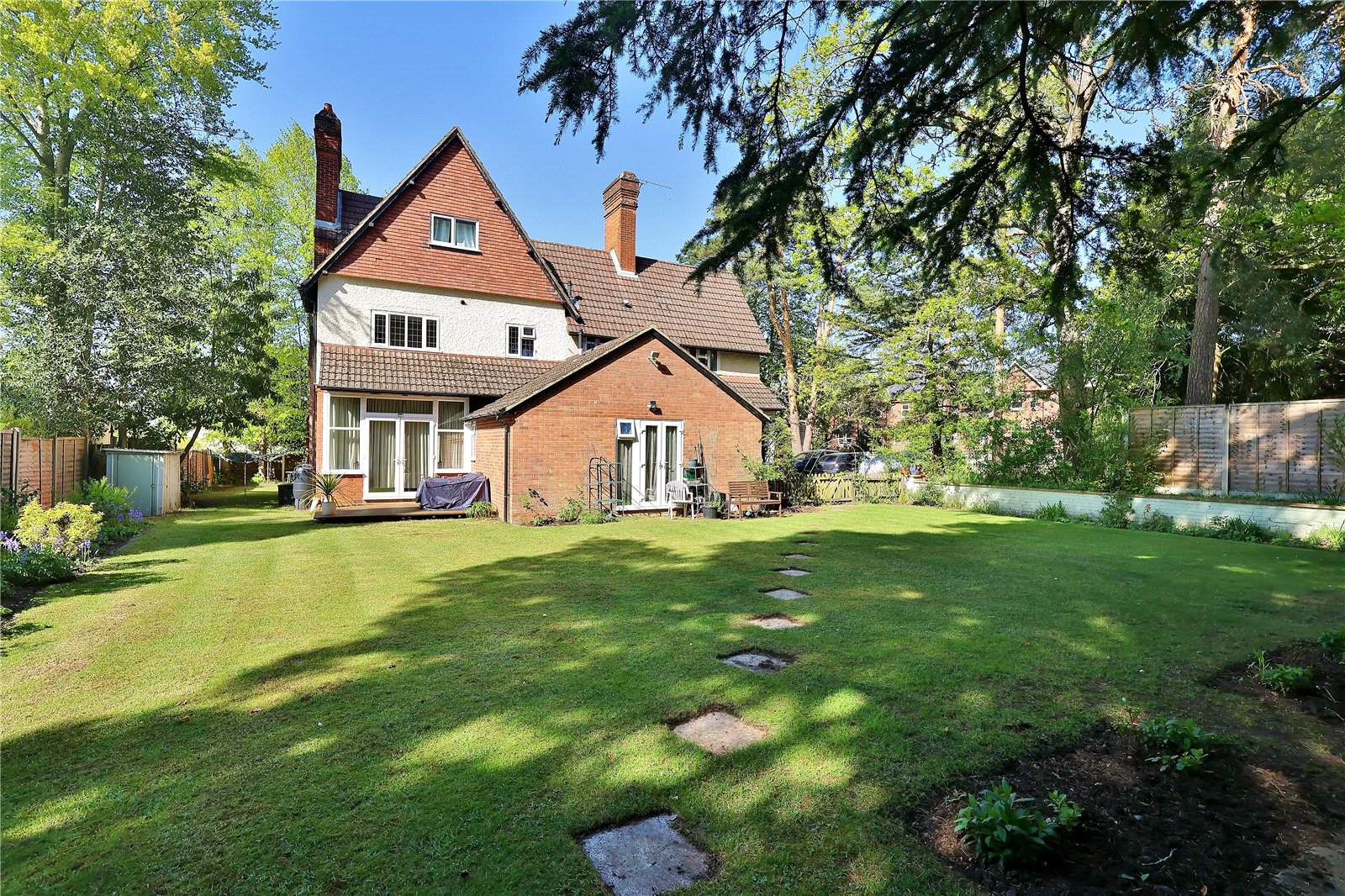 Pembroke Road, Woking, Surrey, GU22
