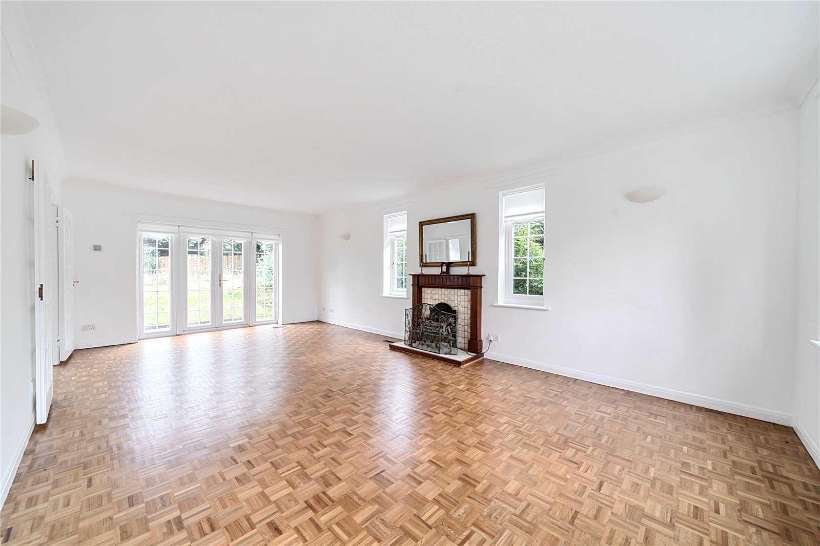 Ruxley Ridge, Claygate, Esher, Surrey, KT10, photo 2
