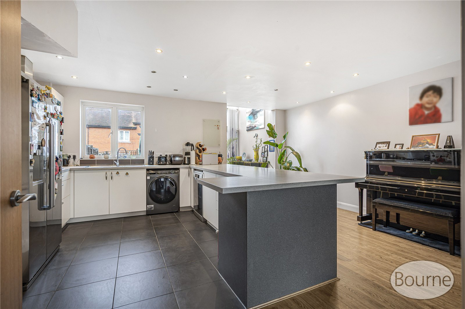 Henderson Avenue, Guildford, Surrey, GU2, photo 14