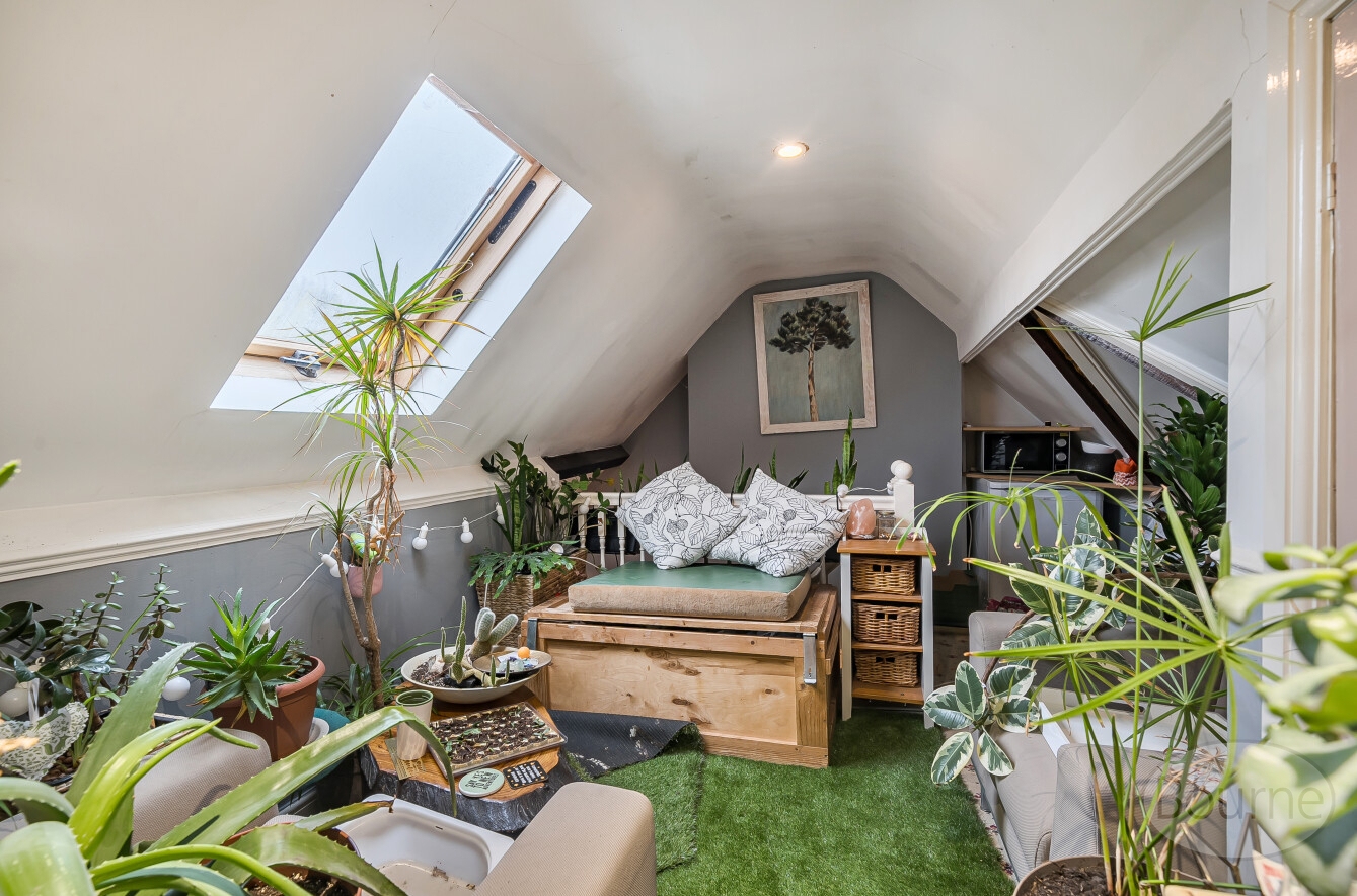 Frog Grove Lane, Wood Street Village, Guildford, Surrey, GU3, photo 19
