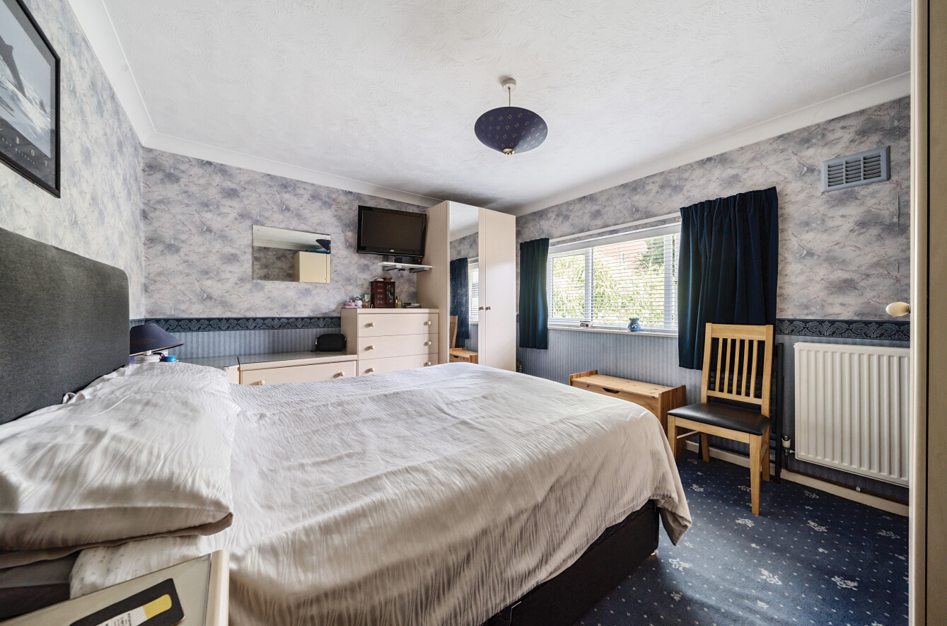 Great Goodwin Drive, Guildford, Surrey, GU1, photo 6