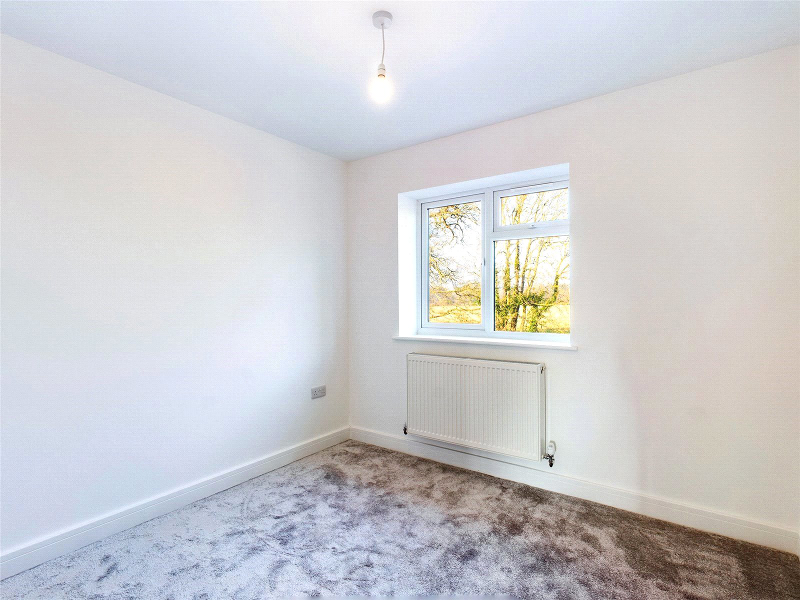 Guildford Road, Normandy, Guildford, Surrey, GU3, photo 6