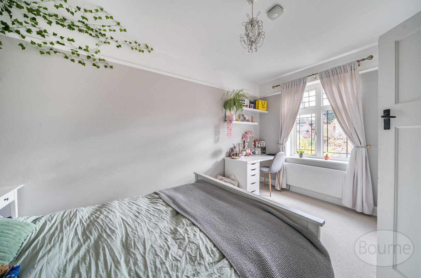 Broomleaf Road, Farnham, Surrey, GU9, photo 22