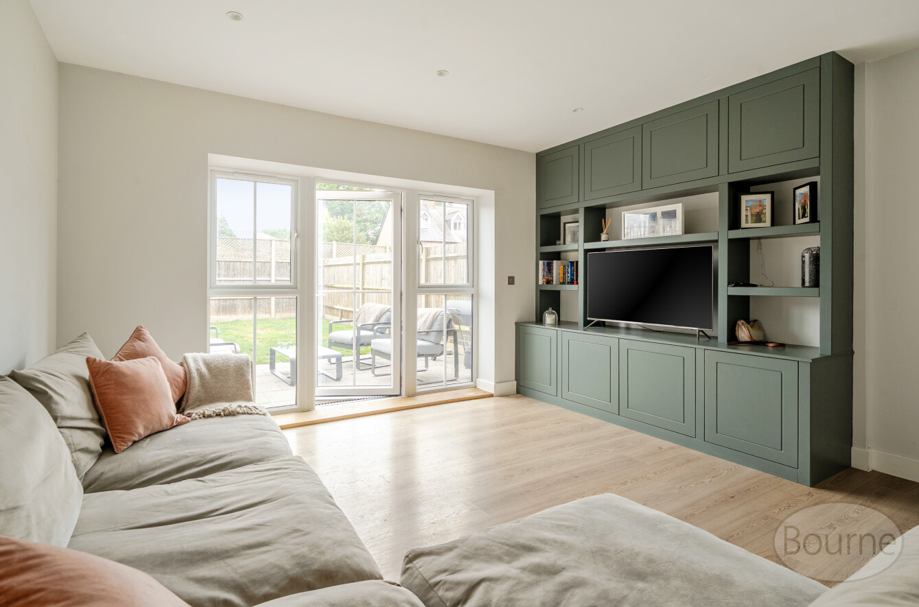 Cottage Walk, Godalming, Surrey, GU7, photo 3