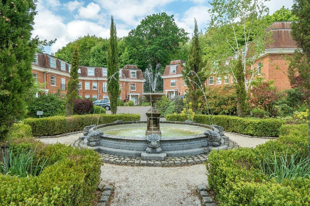 Shottermill Park, Hindhead Road, Haslemere, Surrey, GU27