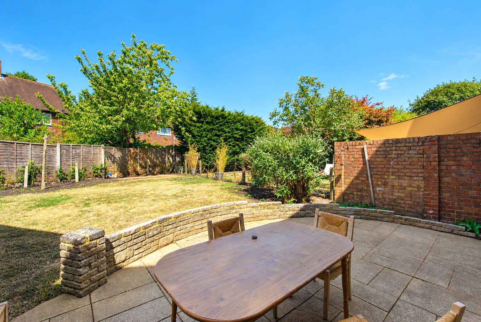 Almond Close, Guildford, Surrey, GU1, photo 8