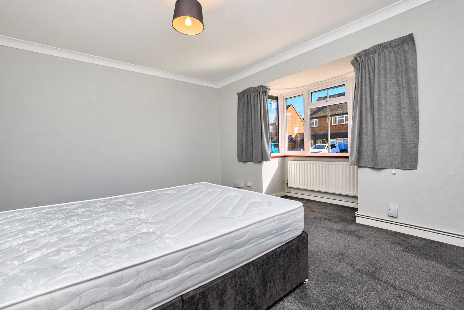 Almond Close, Guildford, Surrey, GU1, photo 6